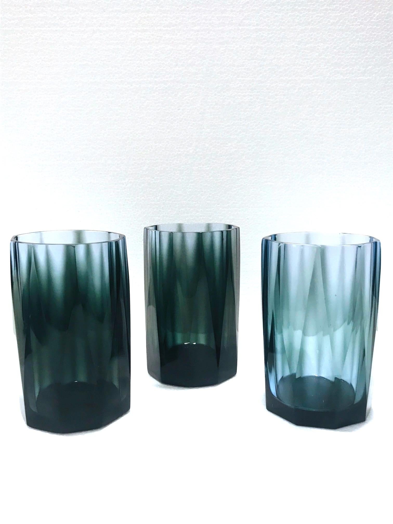 Set of Four Hollywood Regency Barware Glasses with Faceted Design in Blue-Grey 3