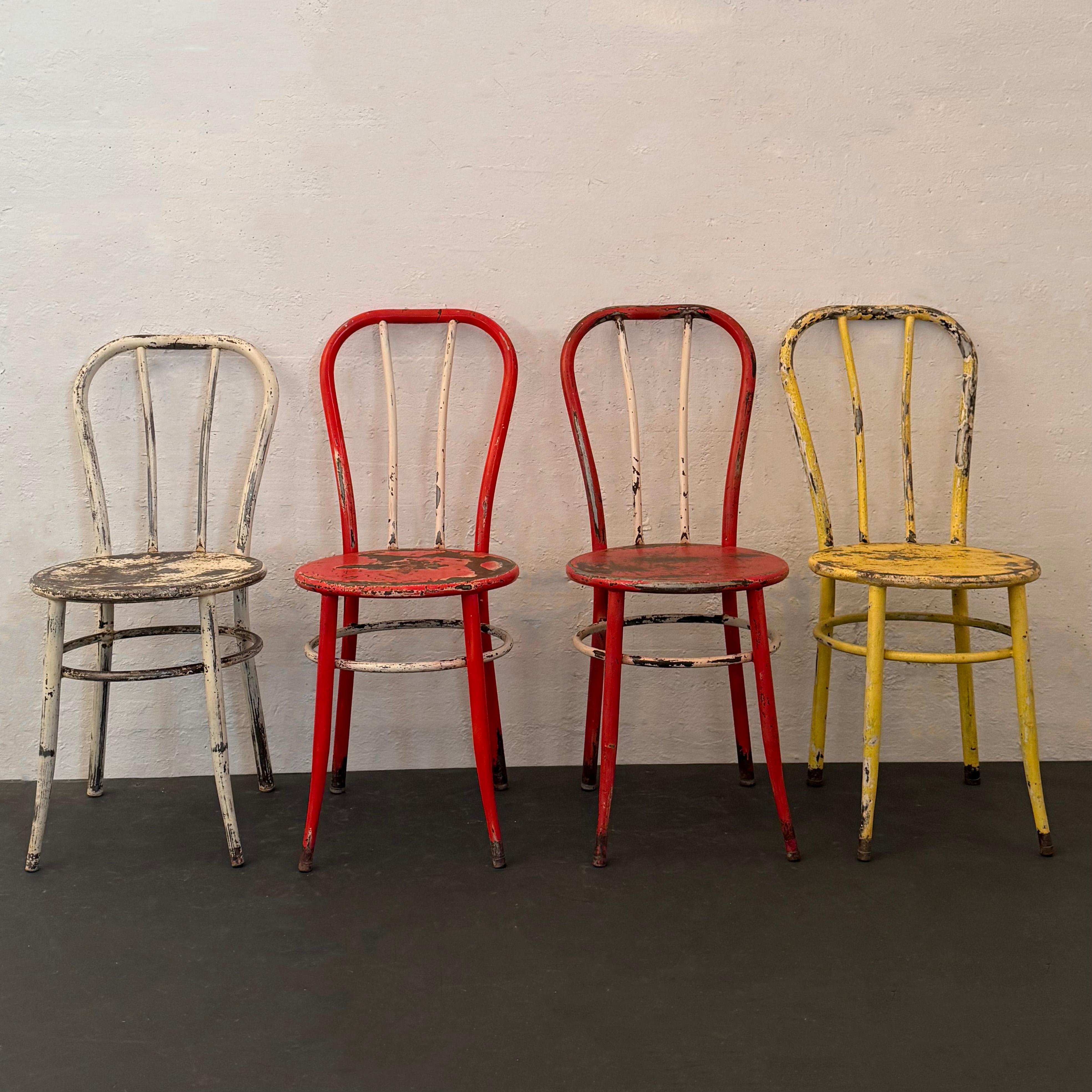 Set Of Four Industrial Painted Steel Café Dining Chairs In Good Condition For Sale In Brooklyn, NY