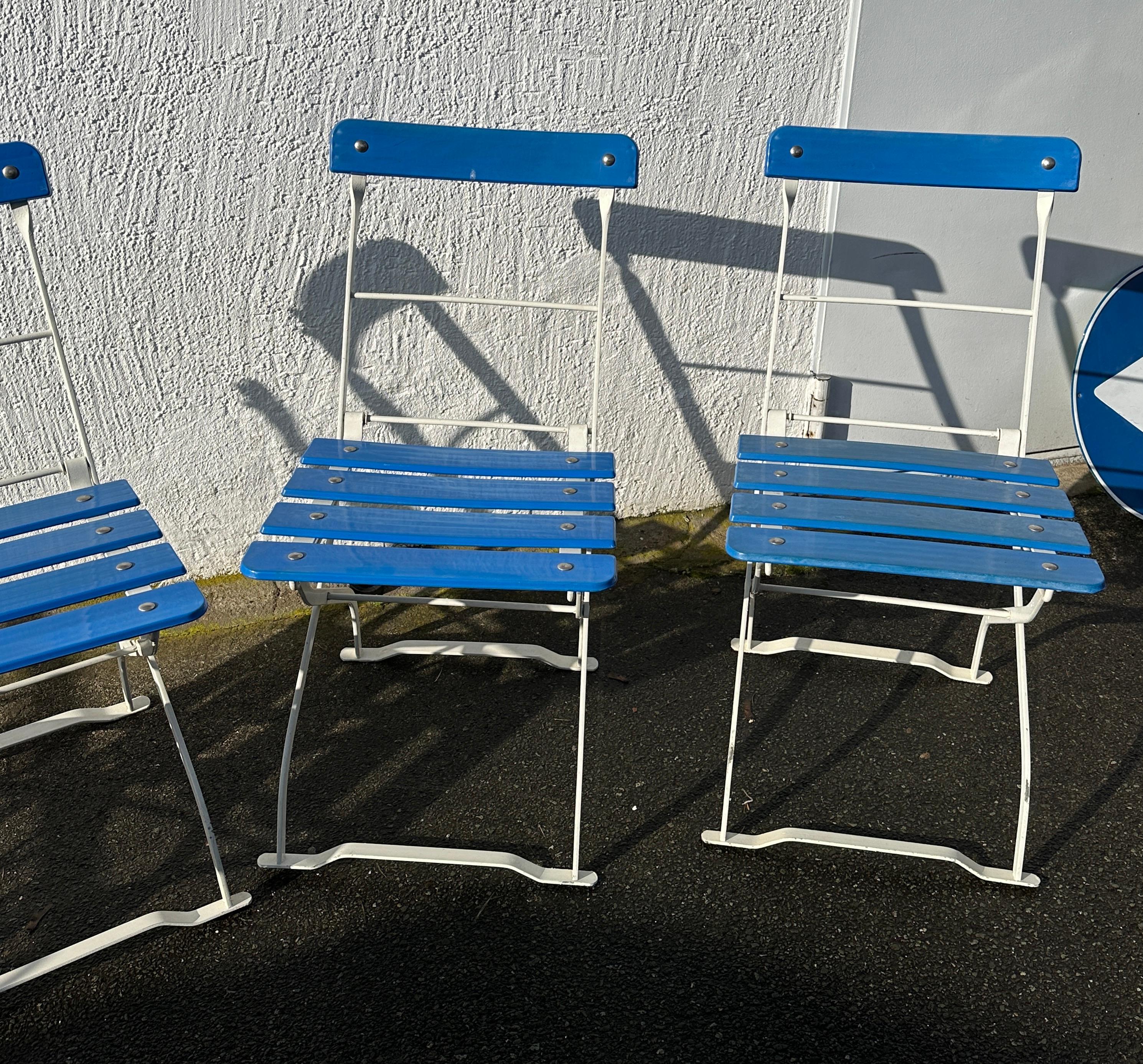 Ensemble de quatre chaises pliantes de jardin de bière bavaroise en fer, Hacker Pschorr Munich en vente 8