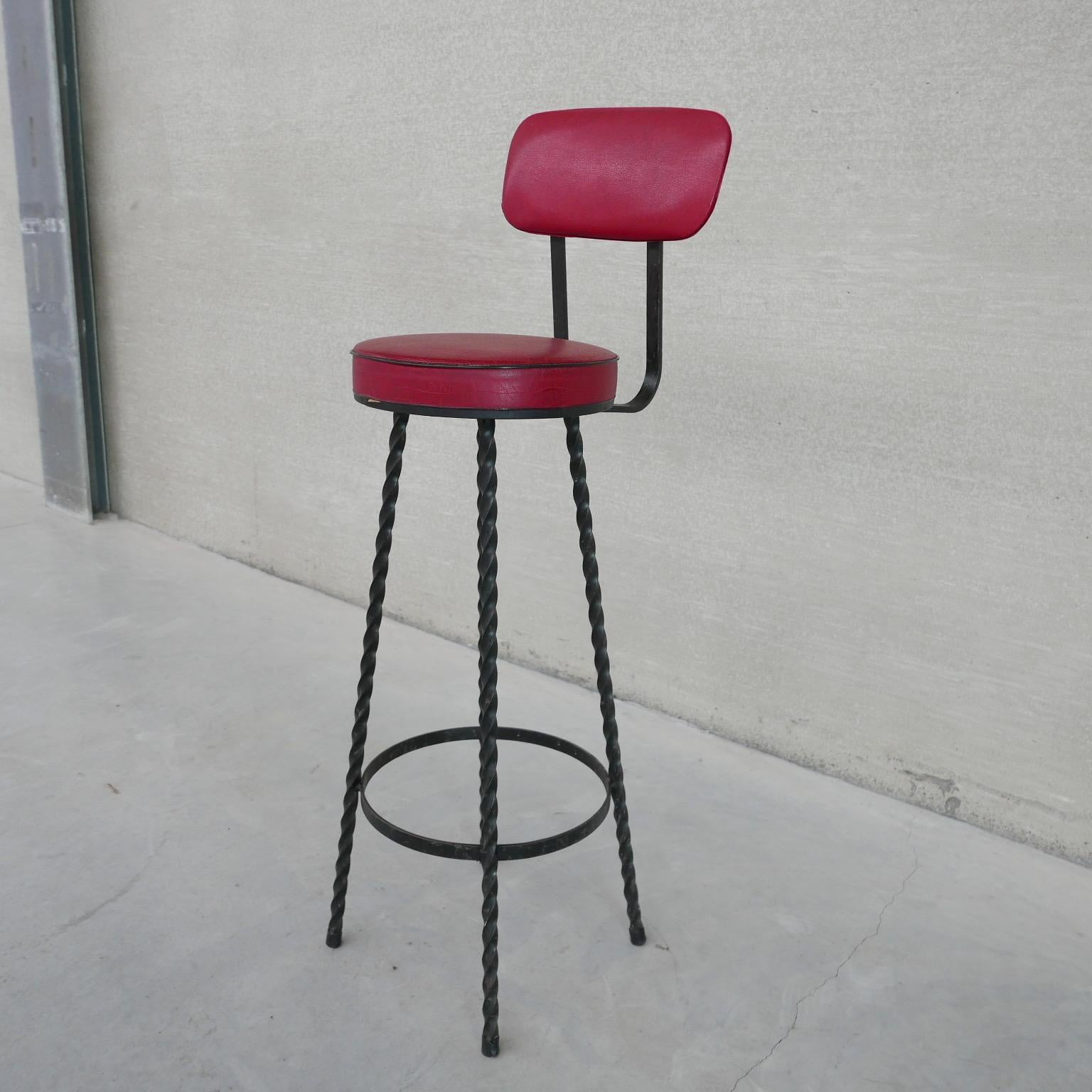 A set of four mid-century Brutalist style bar stools. 

Turned iron. 

Holland, c1970s. 

Ghastly upholstery needs updating, which we can arrange, but the stools have great bones.

Location: Belgium Gallery. 

Dimensions: 34 W x 39 D x 80