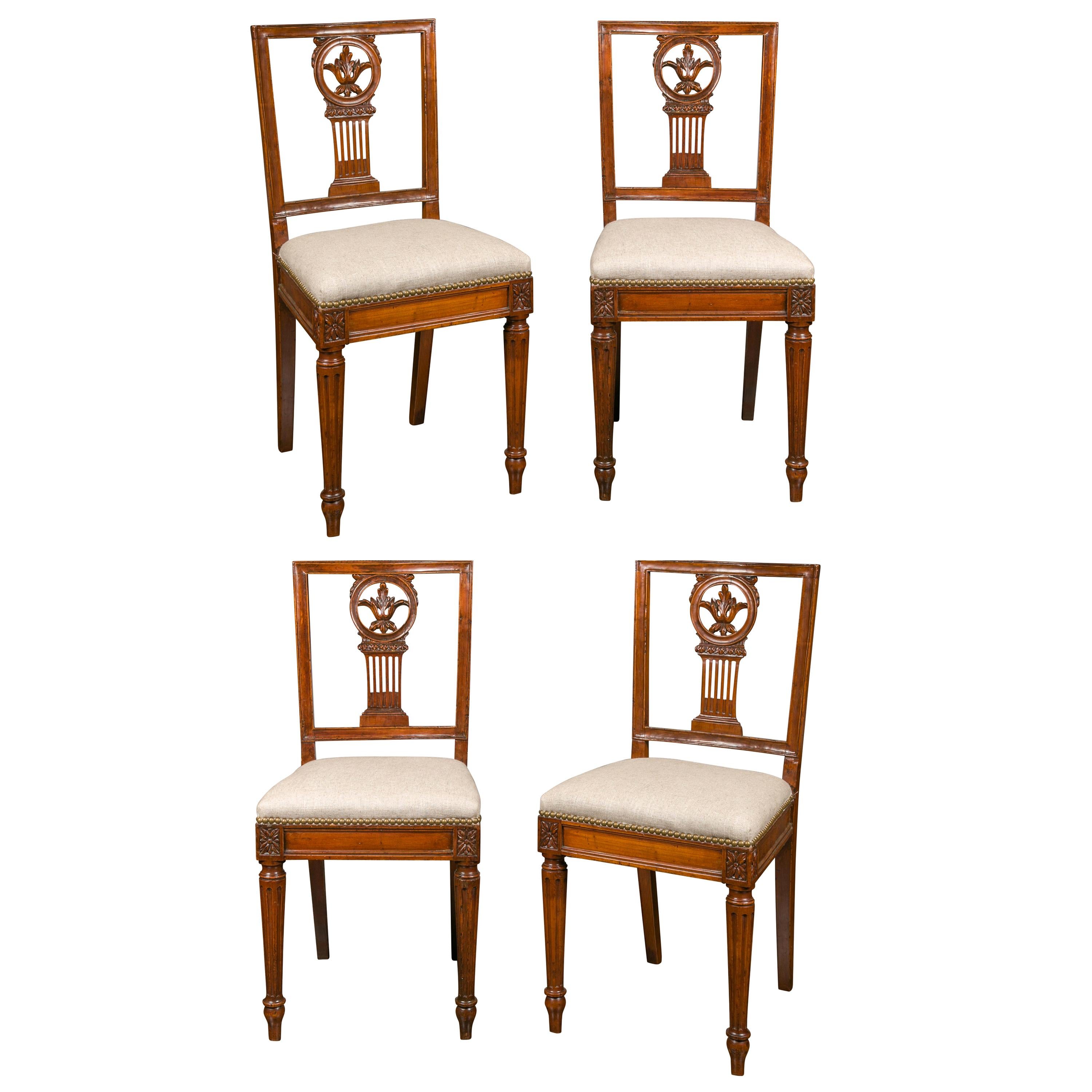 Set of Four Italian 1820s Neoclassical Dining Room Chairs with Carved Splats