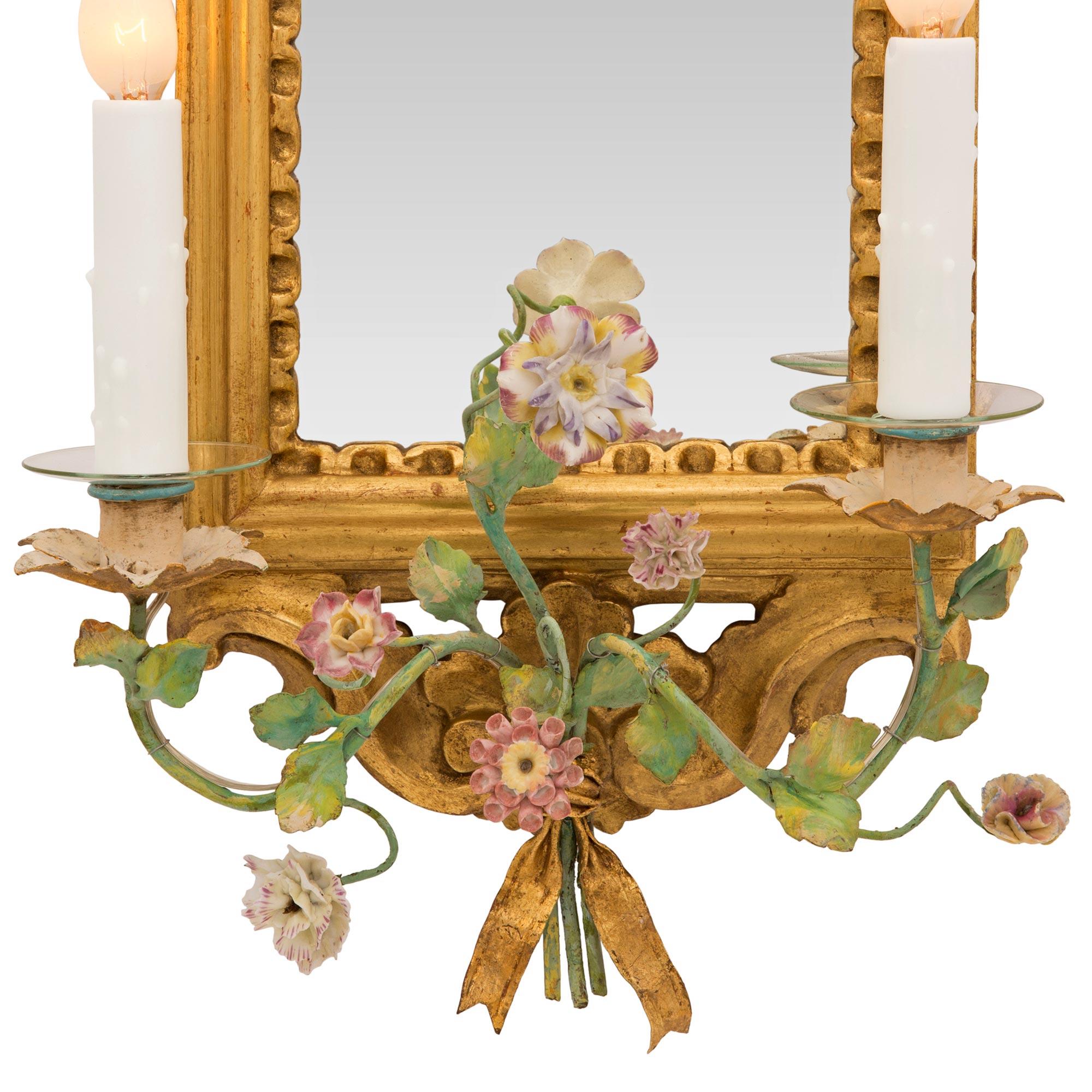 Set of Four Italian 19th Century Louis XV St. Giltwood and Mirrored Sconces For Sale 4