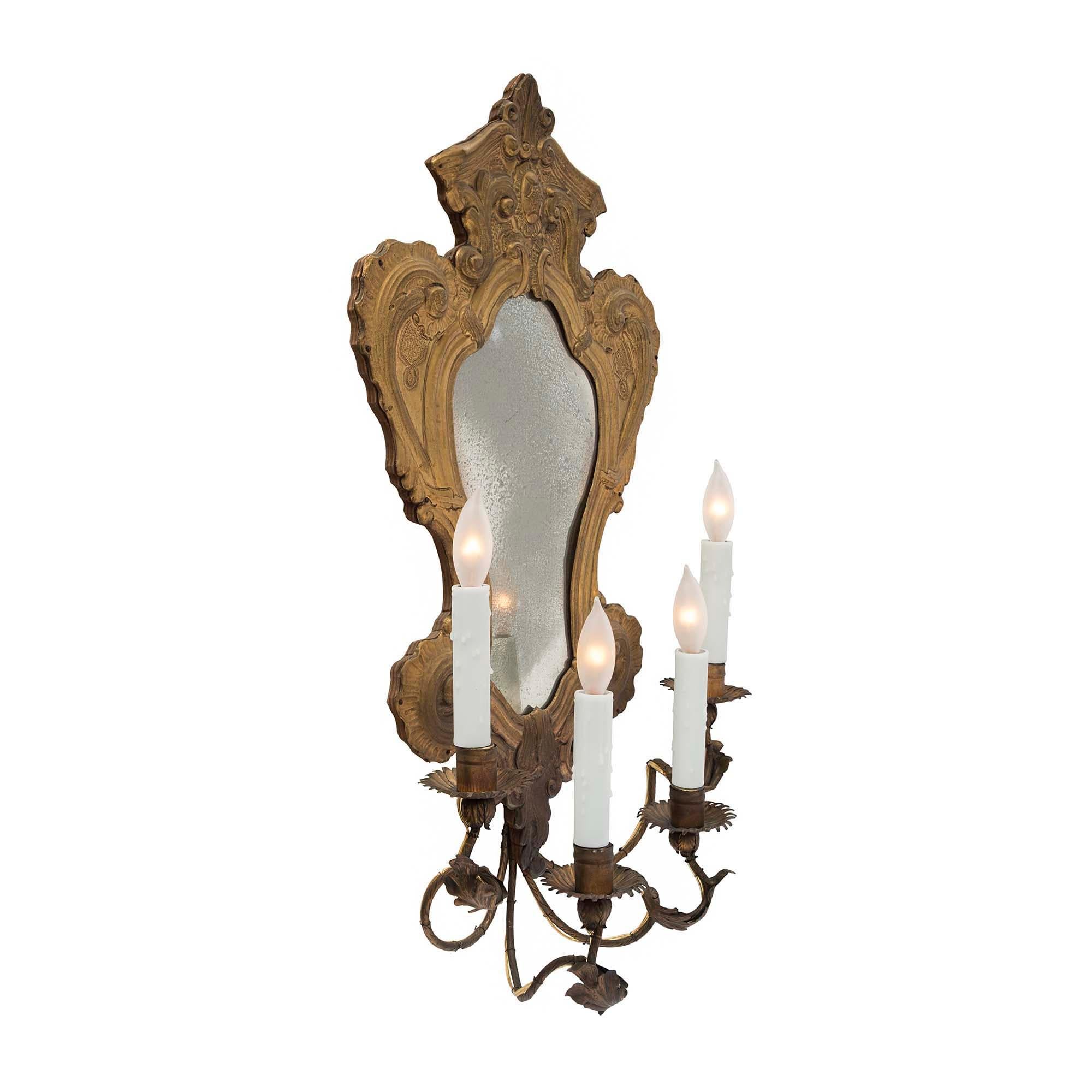 Set of Four Italian 20th Century Louis XV St. Pressed Brass Mirrored Sconces In Good Condition For Sale In West Palm Beach, FL