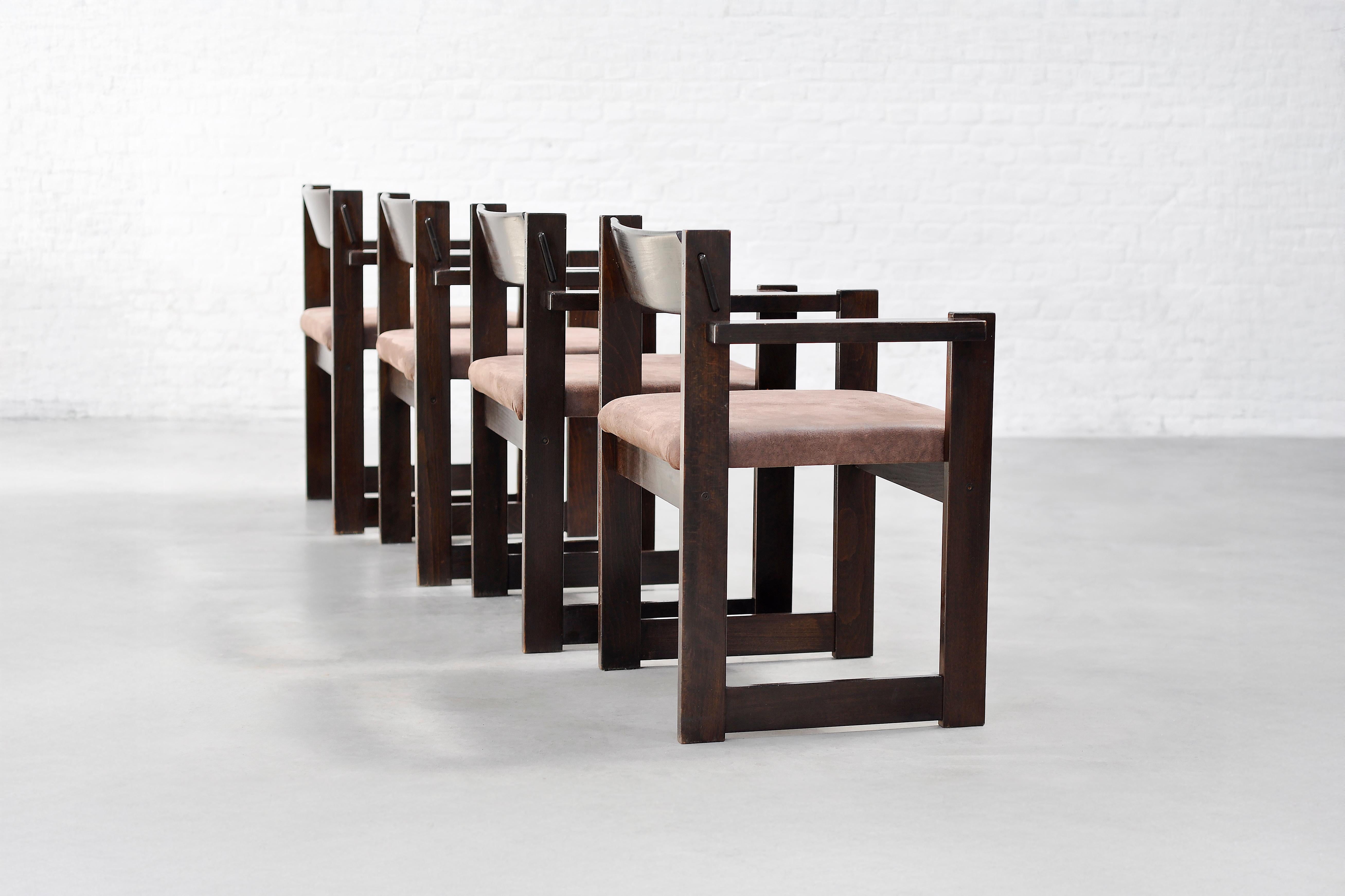 Mid-20th Century Set of Four Italian Architectural Dining Chairs in Stained Wood, 1960s