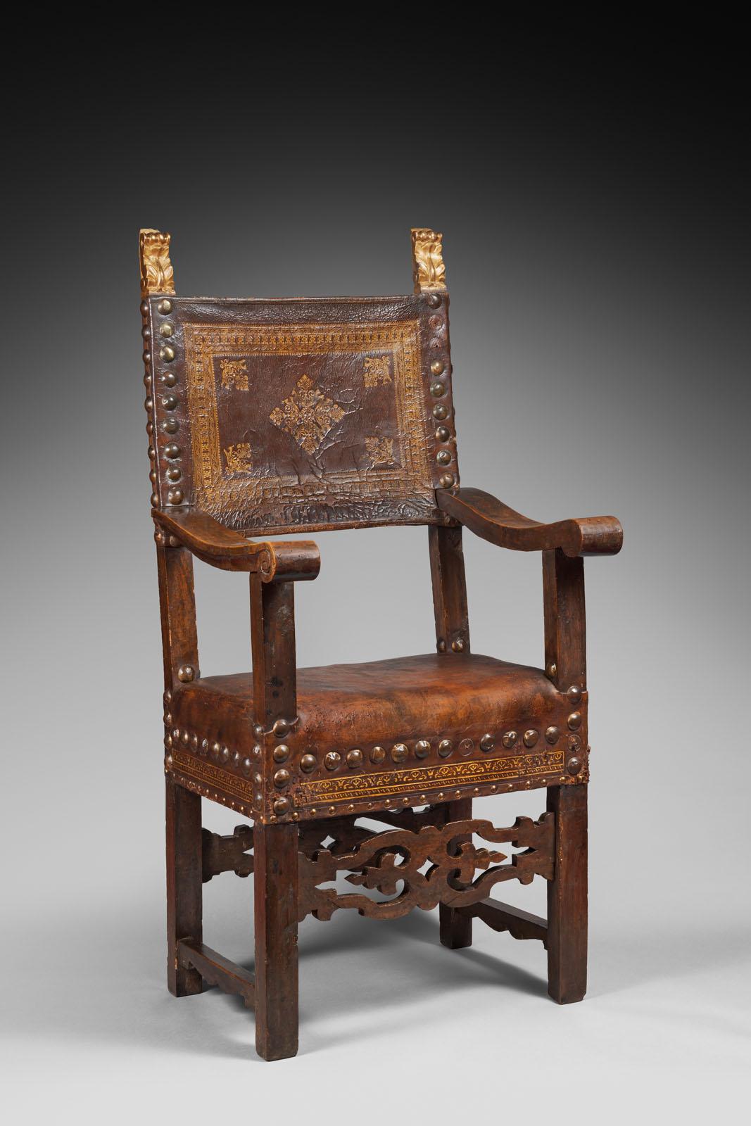 Set of four Italian armchairs

Origin : Italy
Period : 17th century

 Measures: Height : 130 cm
Width : 63 cm
Depth : 38 cm 

Walnut 

Set of four walnut armchairs with openwork crossbars, leather upholstery and brass nails. The wood