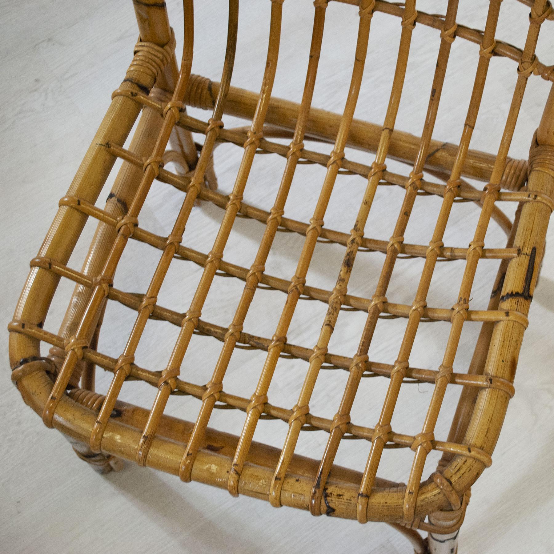 Ensemble de quatre chaises pliantes italiennes en bambou très confortables, milieu des années 60. en vente 4
