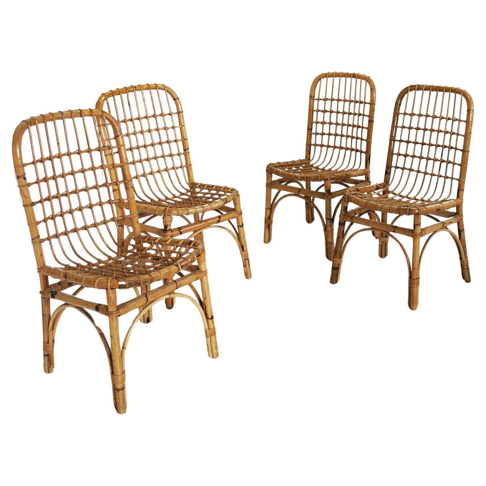 Mid-Century Modern Ensemble de quatre chaises pliantes italiennes en bambou très confortables, milieu des années 60. en vente