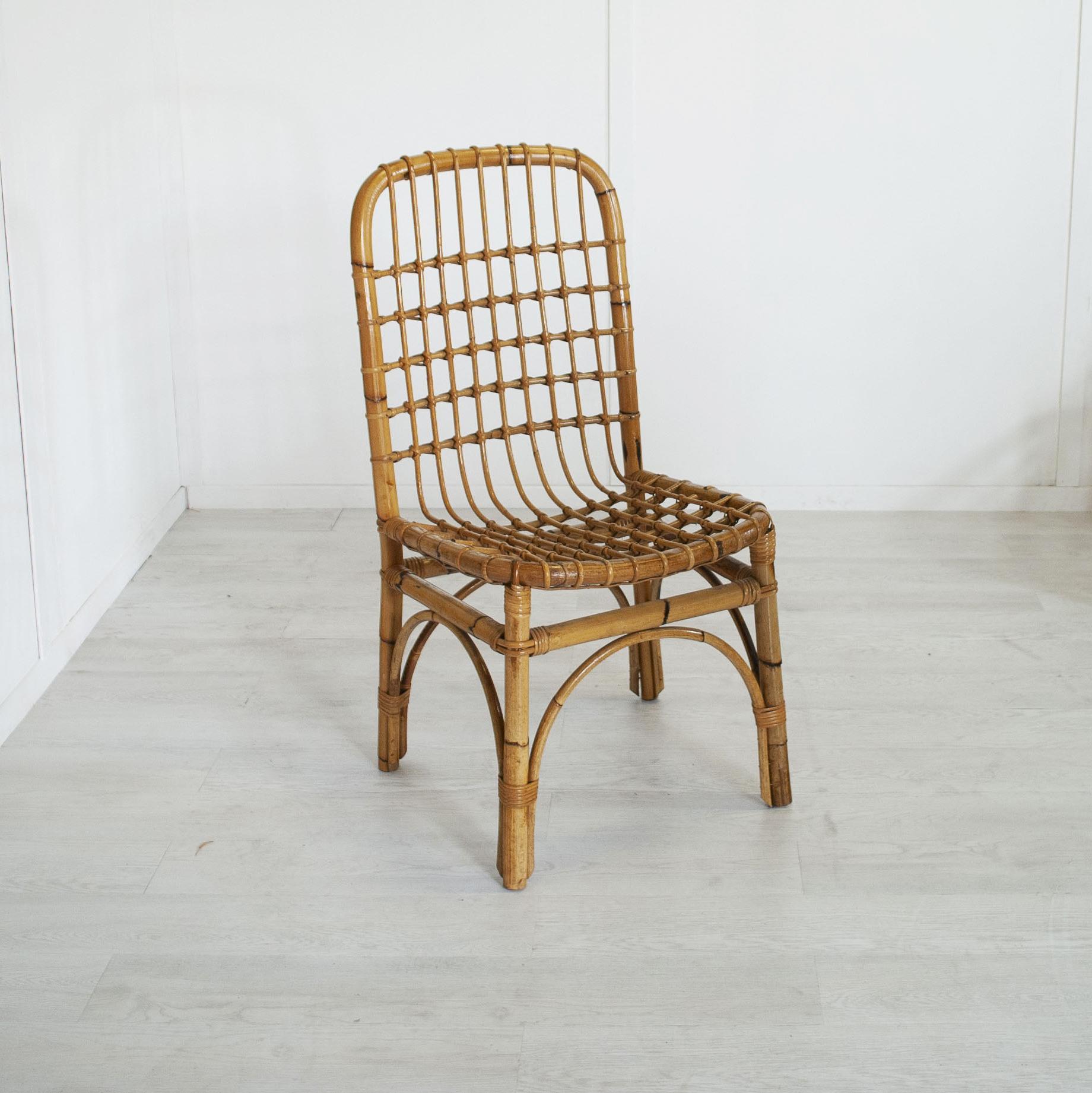 Ensemble de quatre chaises pliantes italiennes en bambou très confortables, milieu des années 60. en vente 1