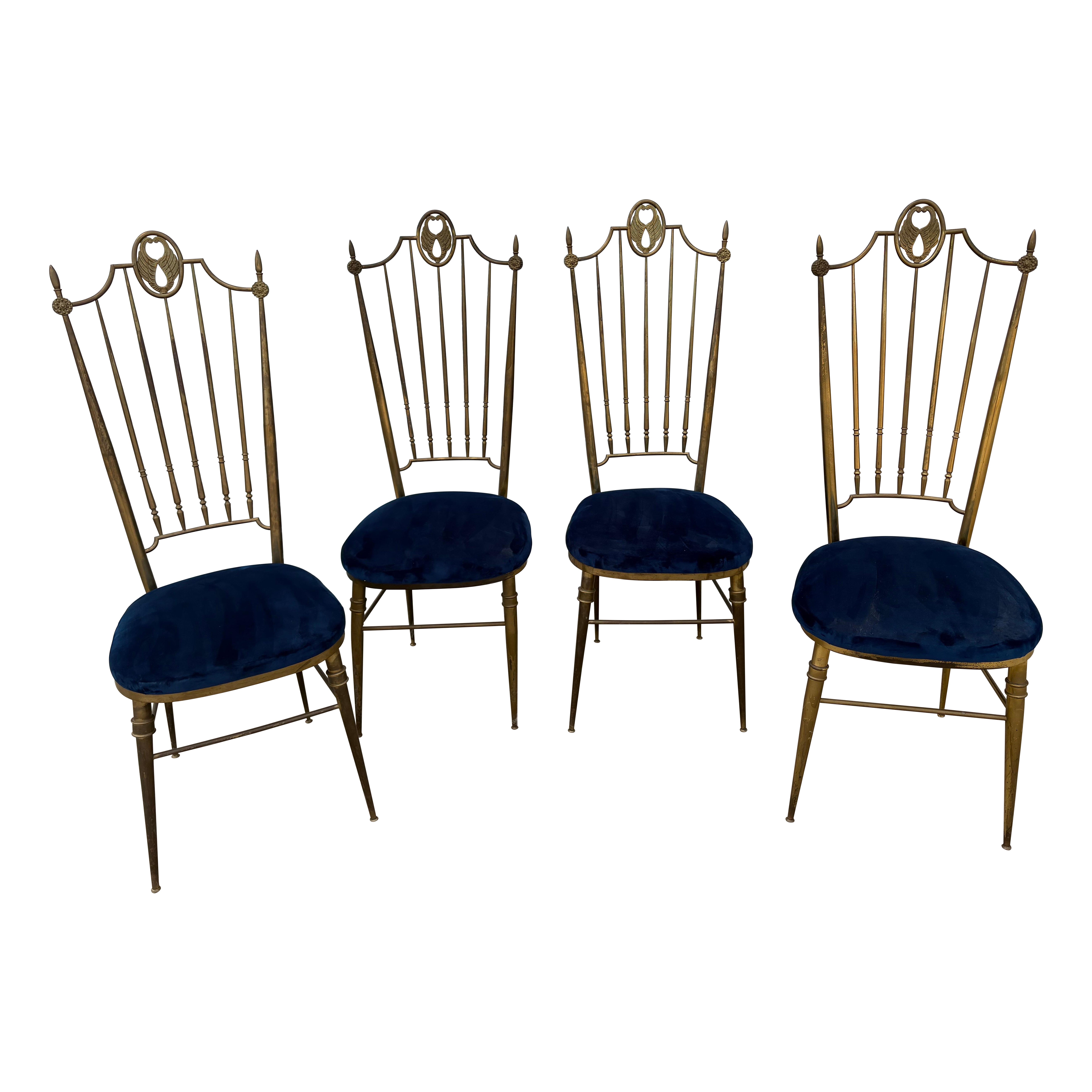 Satz von vier italienischen Chiavari-Stühlen aus Messing. im Angebot