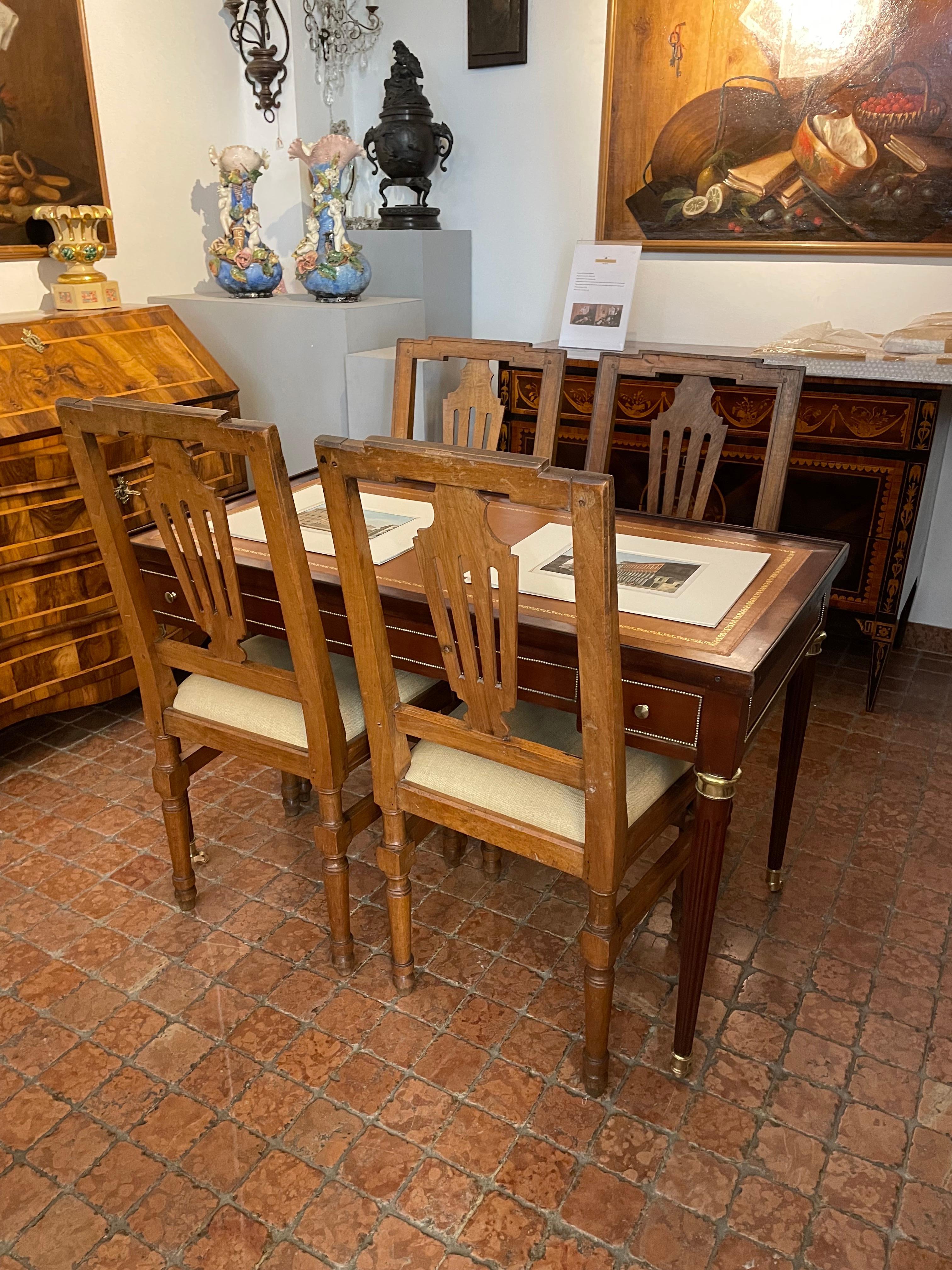 Fabric Set of Four Italian Chairs Late 19th Century Piedmontese Solid Walnut Chairs  For Sale