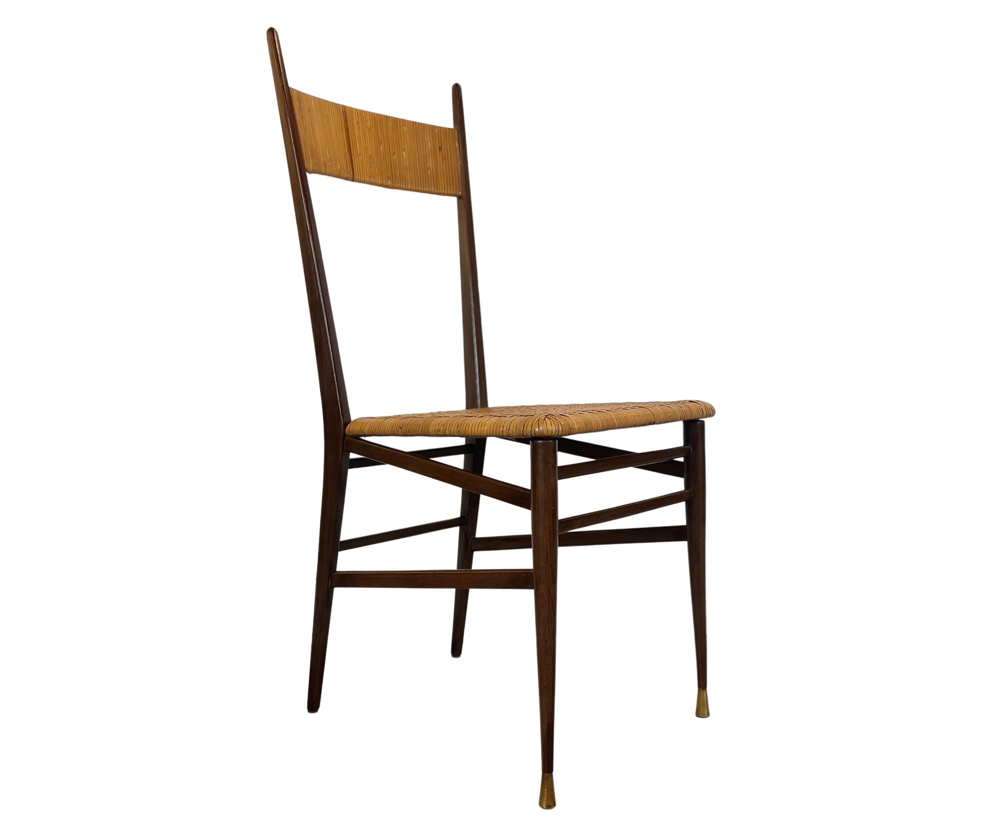 20th Century Set of Four Italian Chiavari Chairs Scuola Di Torino in Rattan Wood Brass 1950s For Sale