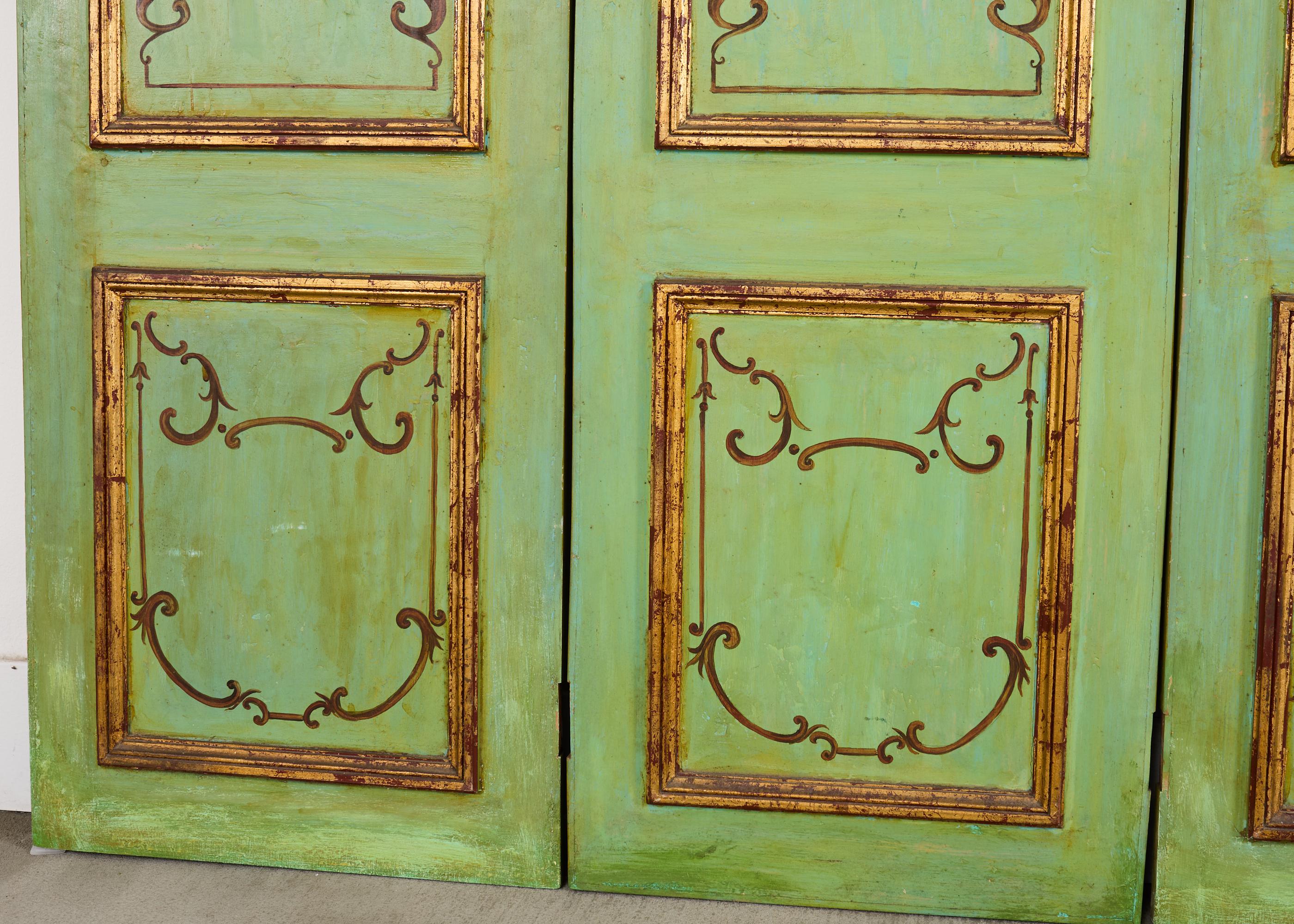 Conjunto de cuatro paneles de madera pintada de Chinoiserie italiana en venta 5