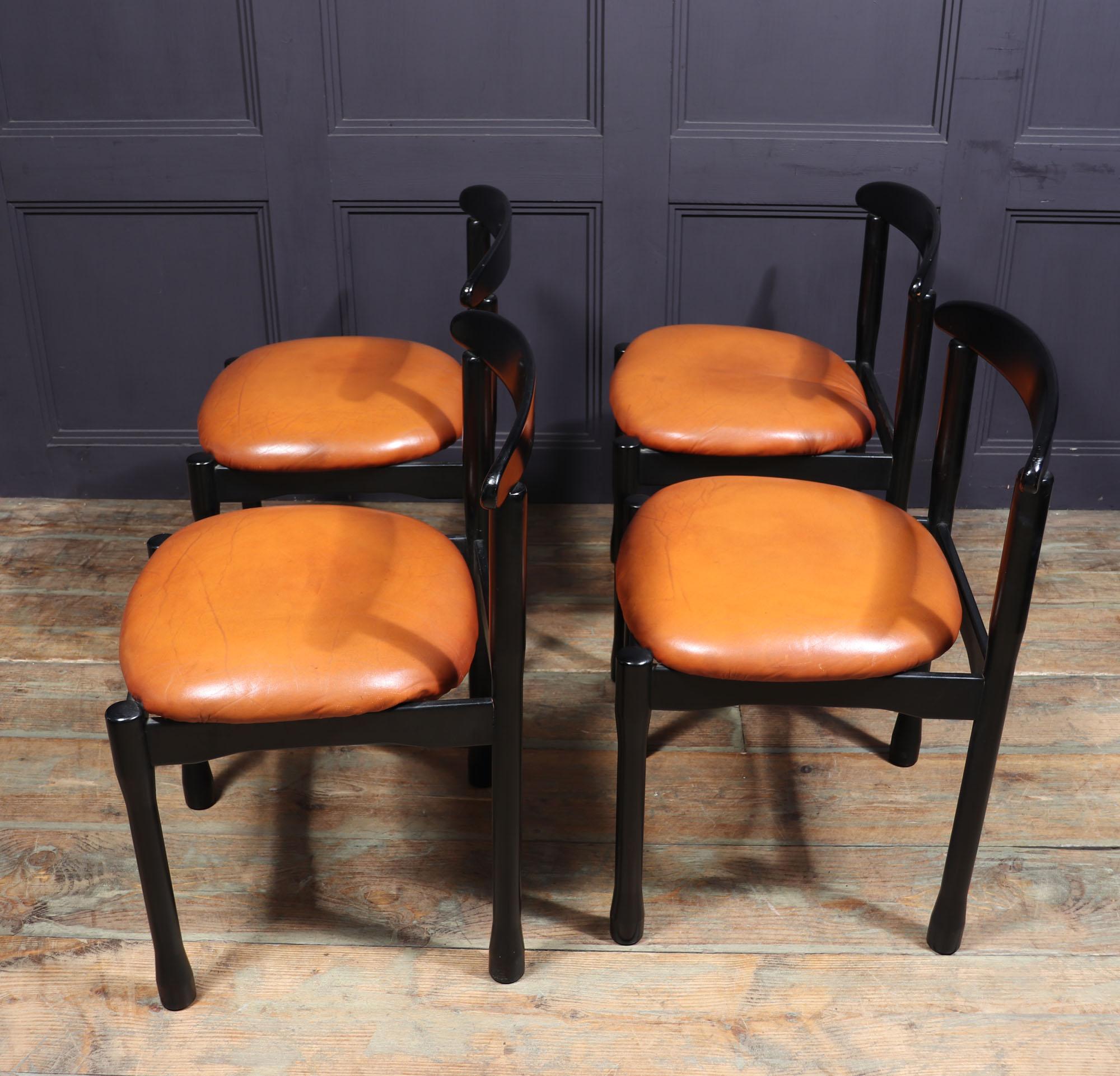 Mid-Century Modern Set of Four Italian Dining Chairs by Vico Magistretti For Sale