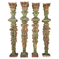 Set of Four Italian Early Baroque Carved Giltwood Architectural Columns