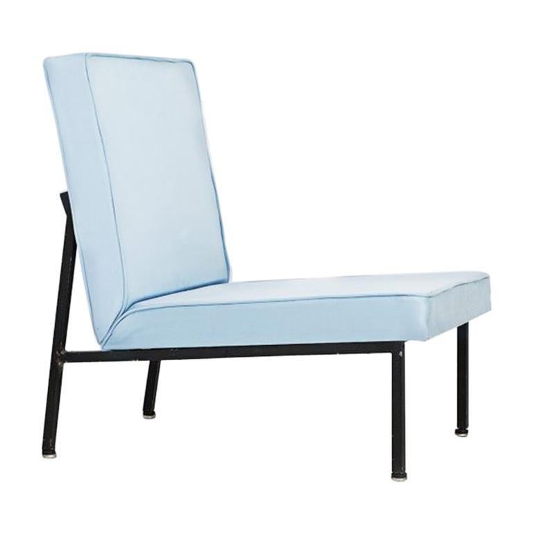 Tissu Ensemble de quatre chaises longues italiennes par Campo & Graffi des années 1960, tapissées de fer blanc en vente