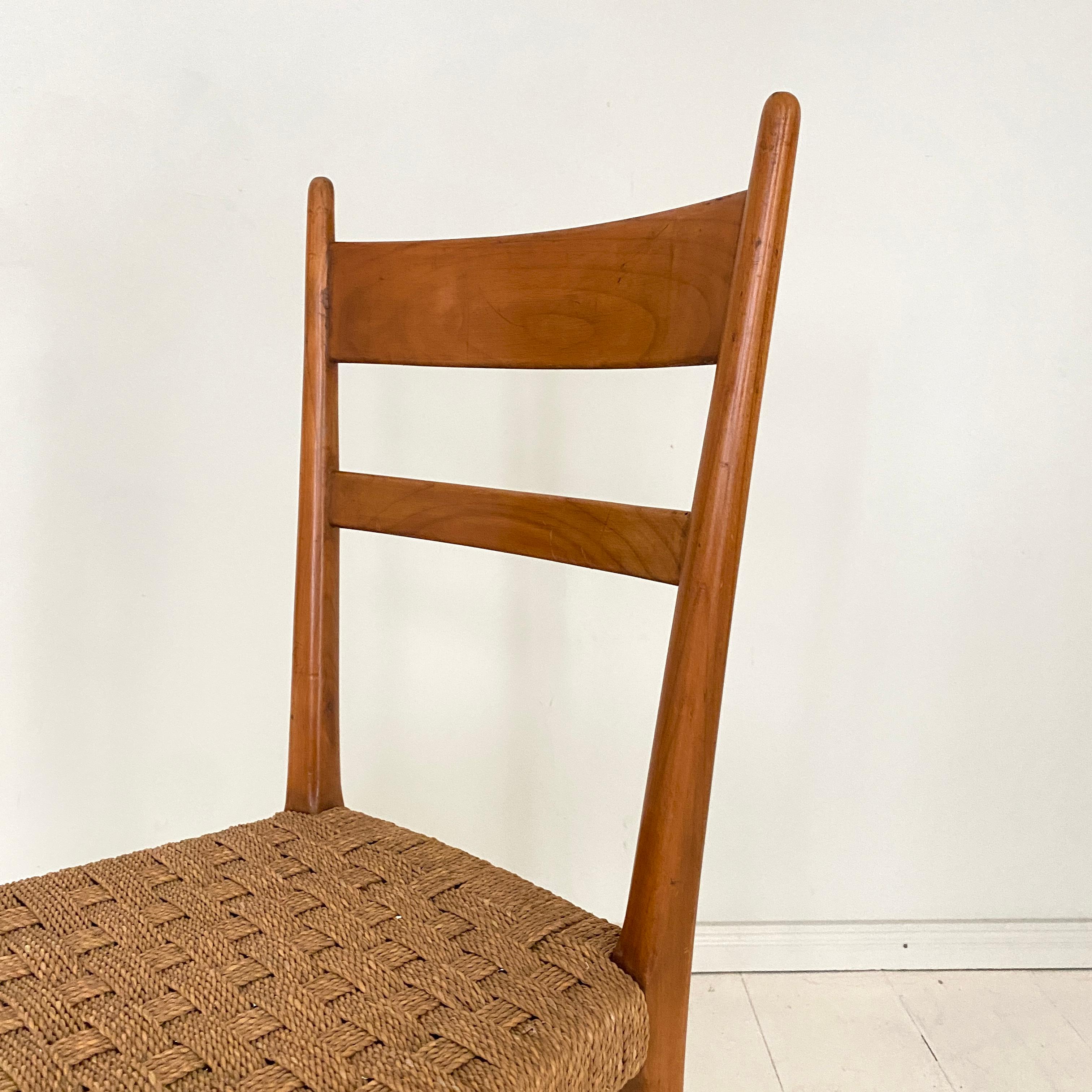 Set of Four Italian Mid-Century Dining Chairs in Cherry and Rope by Pecorini In Good Condition In Berlin, DE