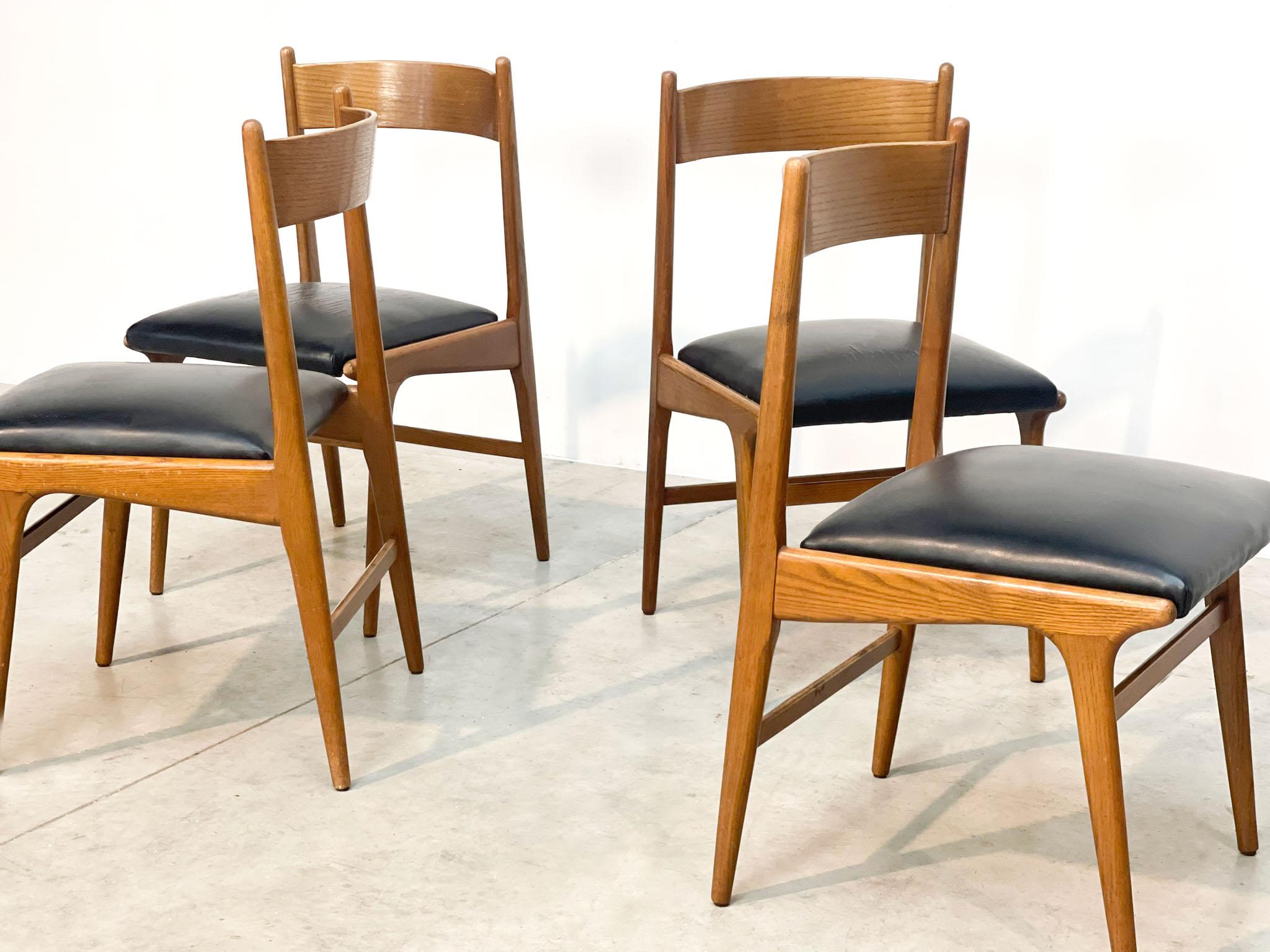 Oak Set of Four Italian Midcentury Dining Chairs