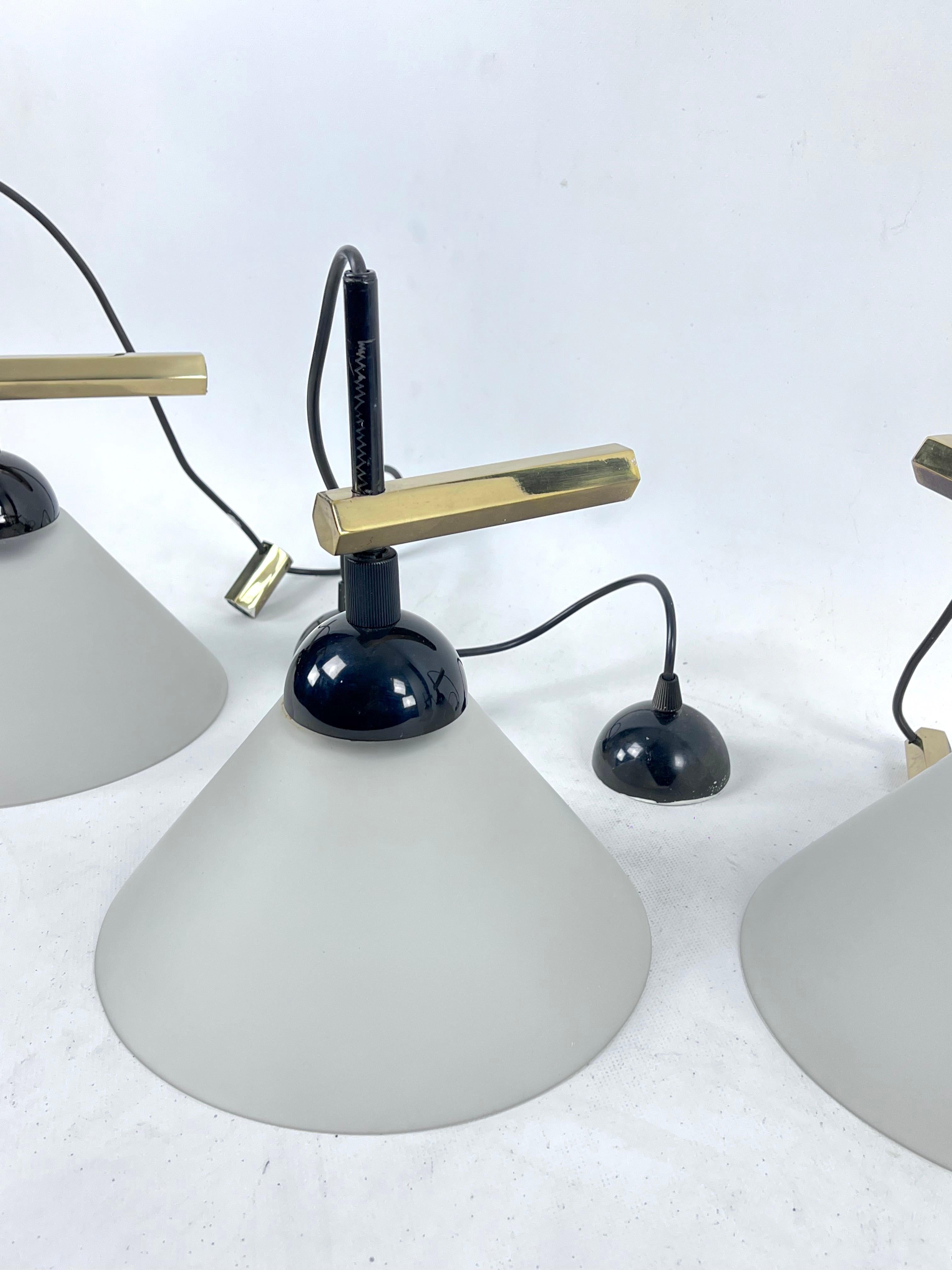 Set of Four Italian Modern Brass and Murano Glass Wall Lamps by Quattrifolio For Sale 1