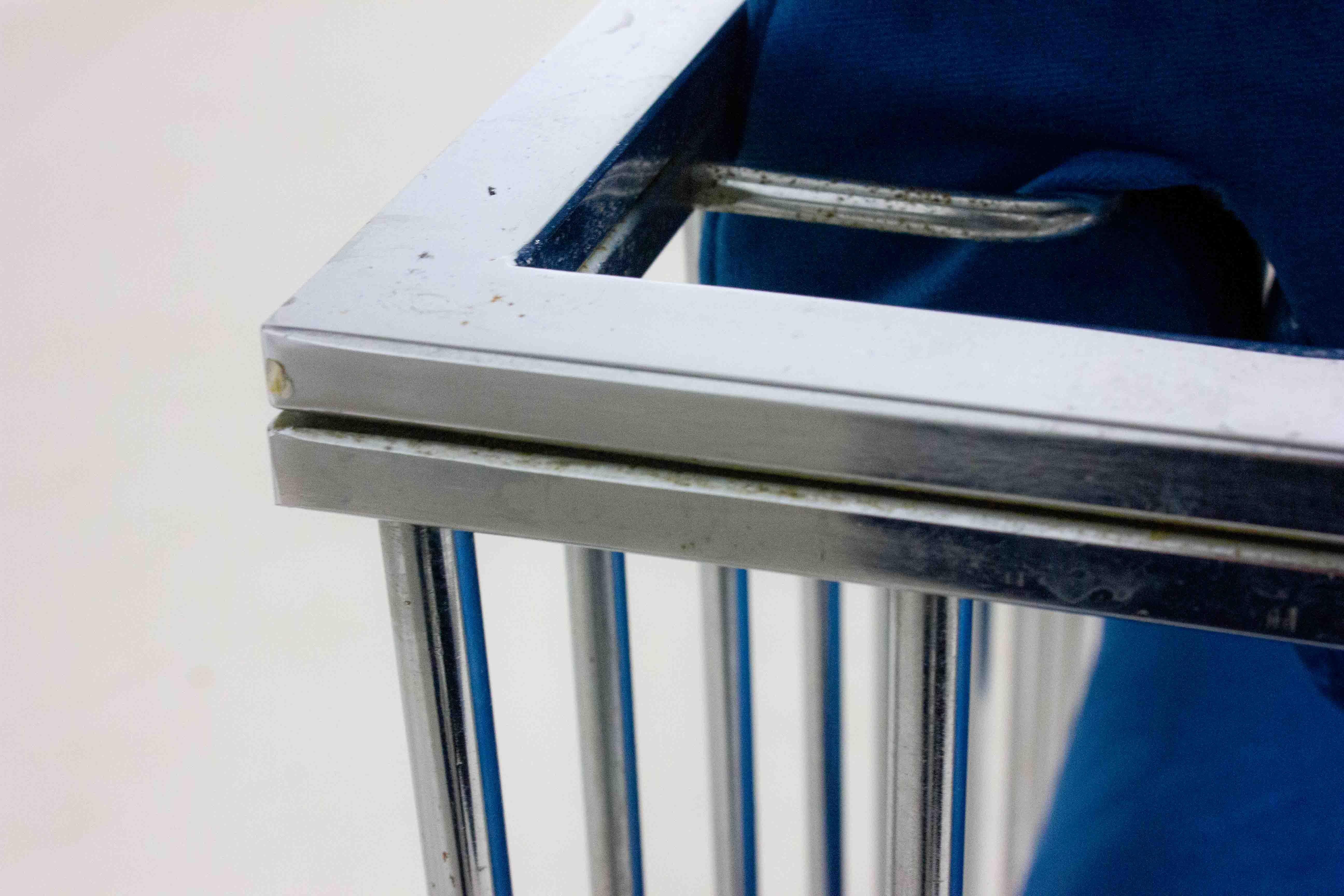 Set of four Italian modernist chrome chairs with royal blue velvet, 1970s For Sale 4
