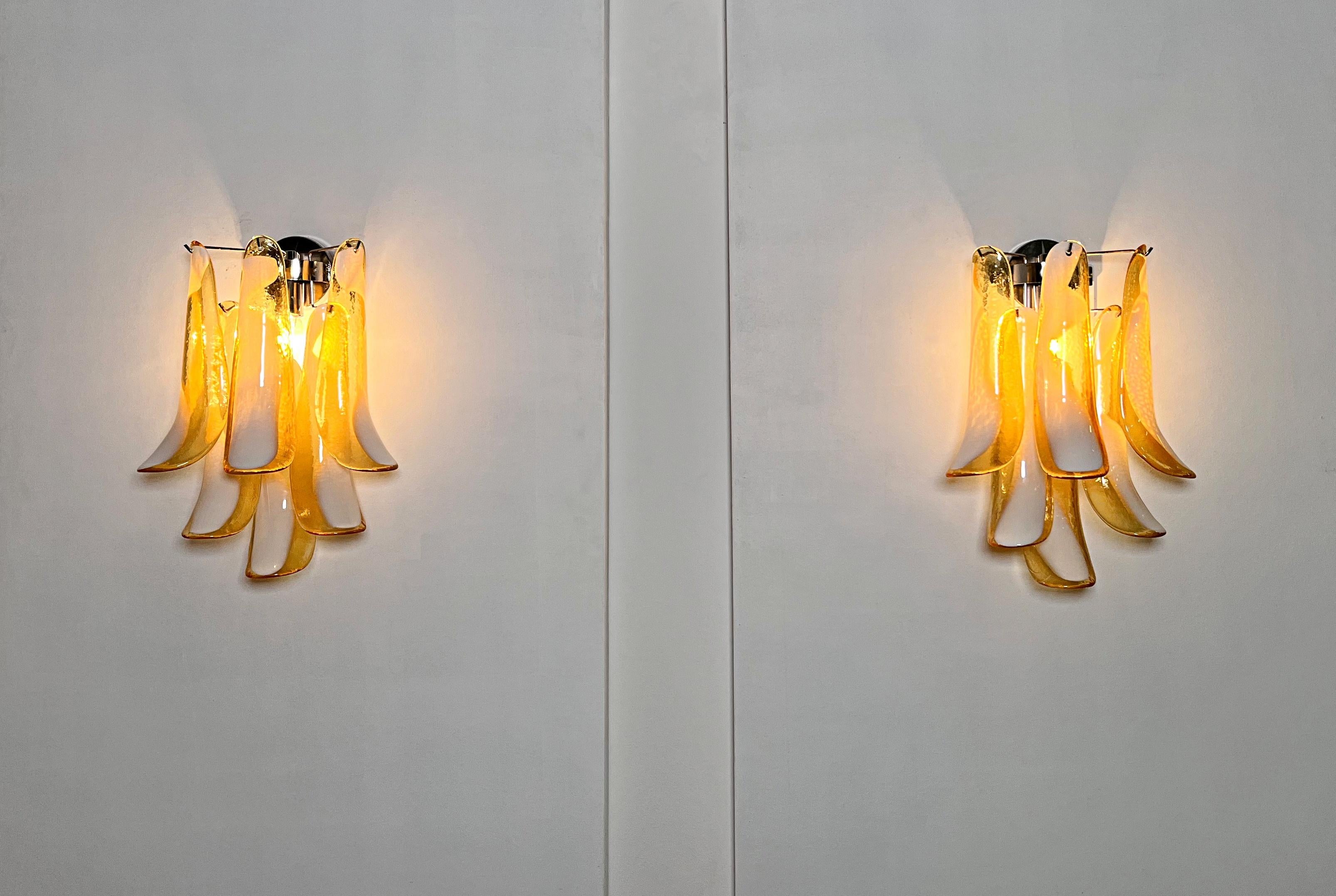 Set di quattro lampade italiane di Murano in vendita 4
