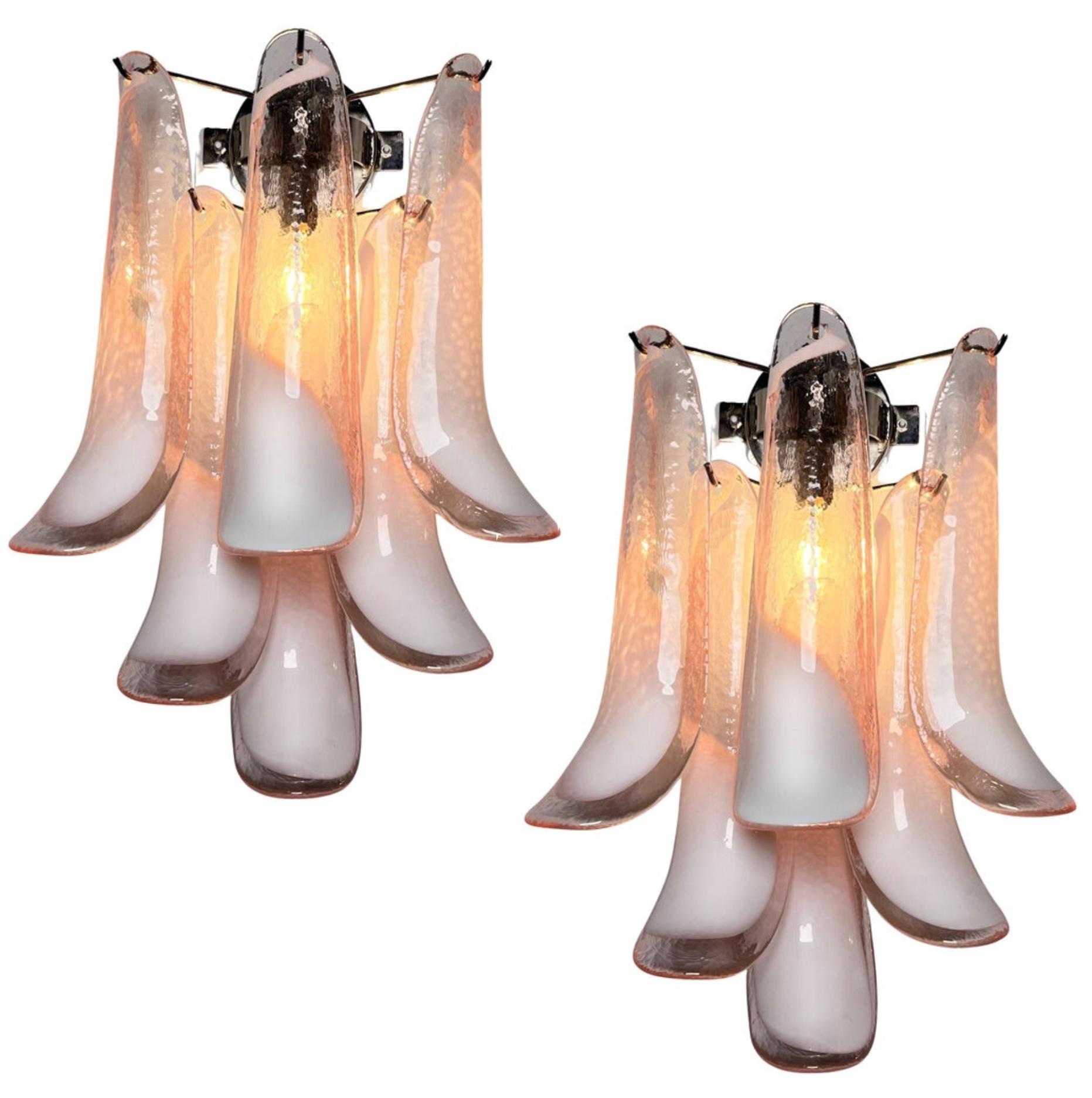Set of Four Italian Petal Murano Sconces For Sale 1