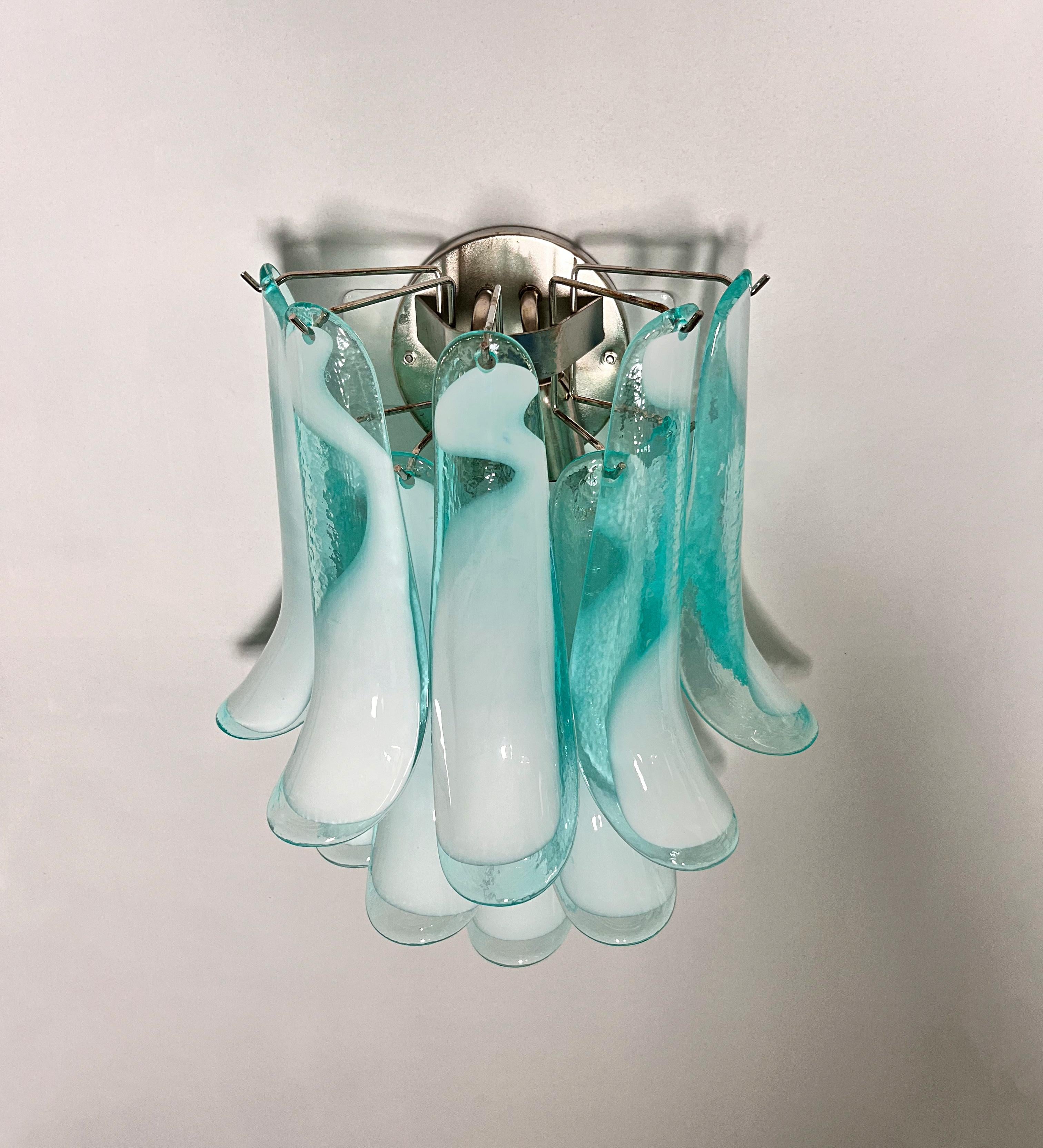 Set of Four Italian Petal Murano Sconces For Sale 2