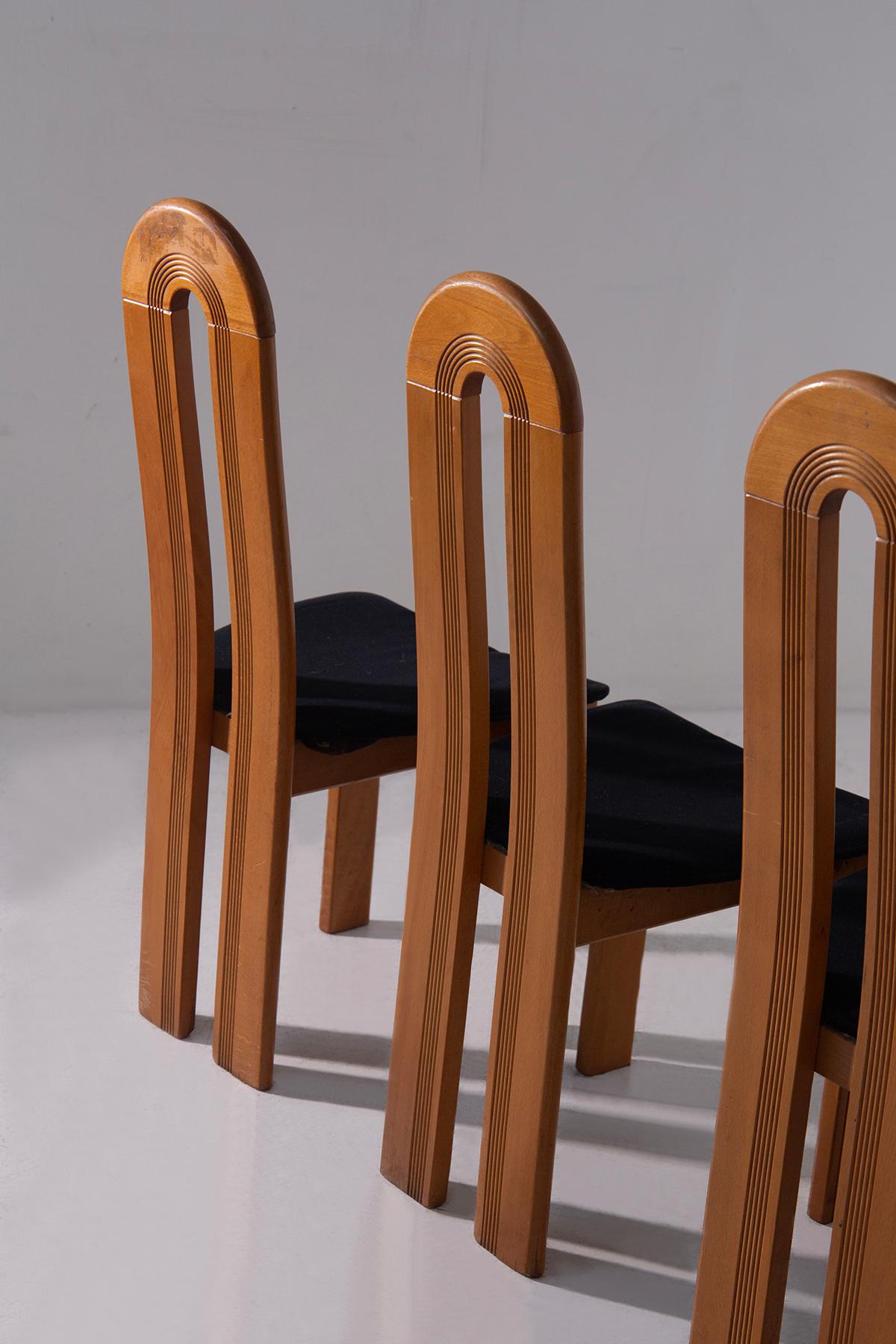 Conjunto de cuatro sillas postmodernas italianas atribuidas a Mobilgirgi en venta 1