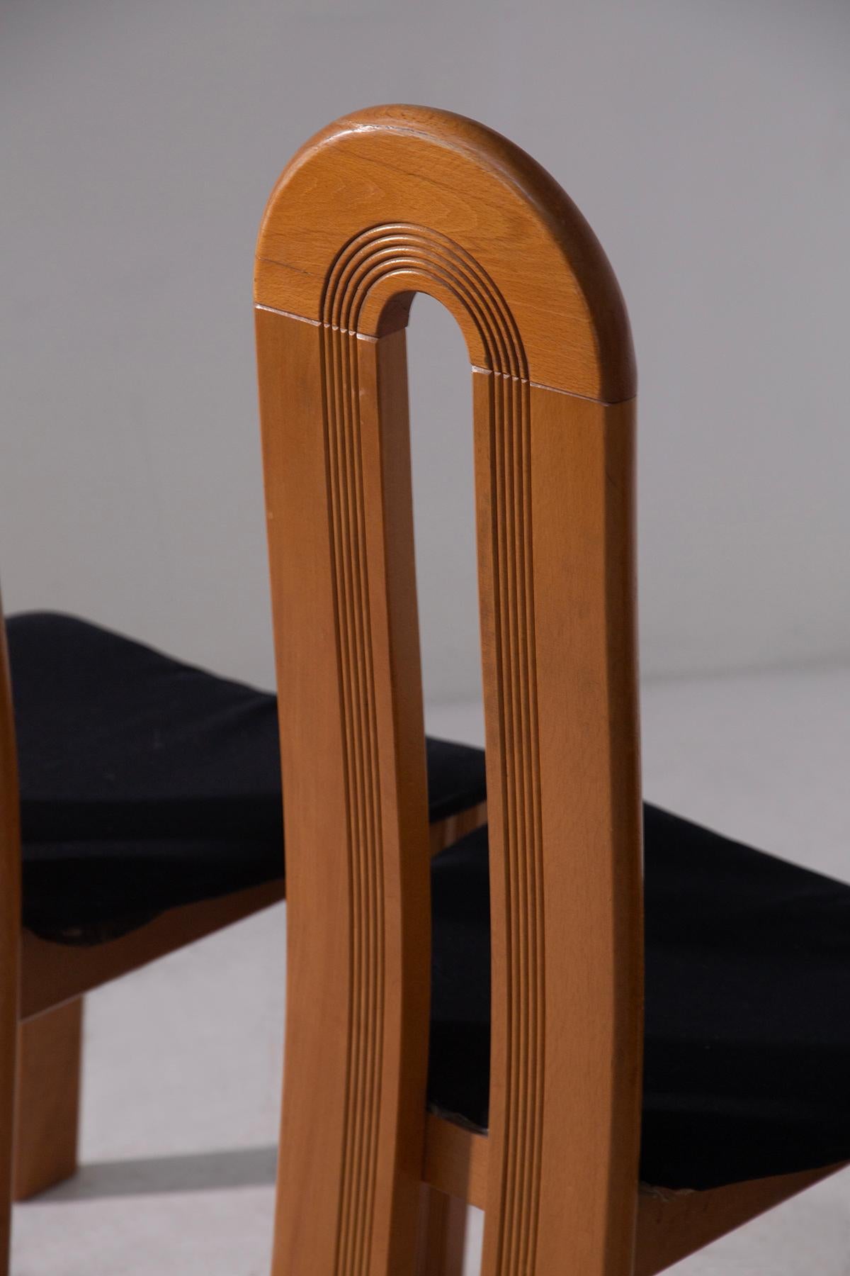 Conjunto de cuatro sillas postmodernas italianas atribuidas a Mobilgirgi en venta 2