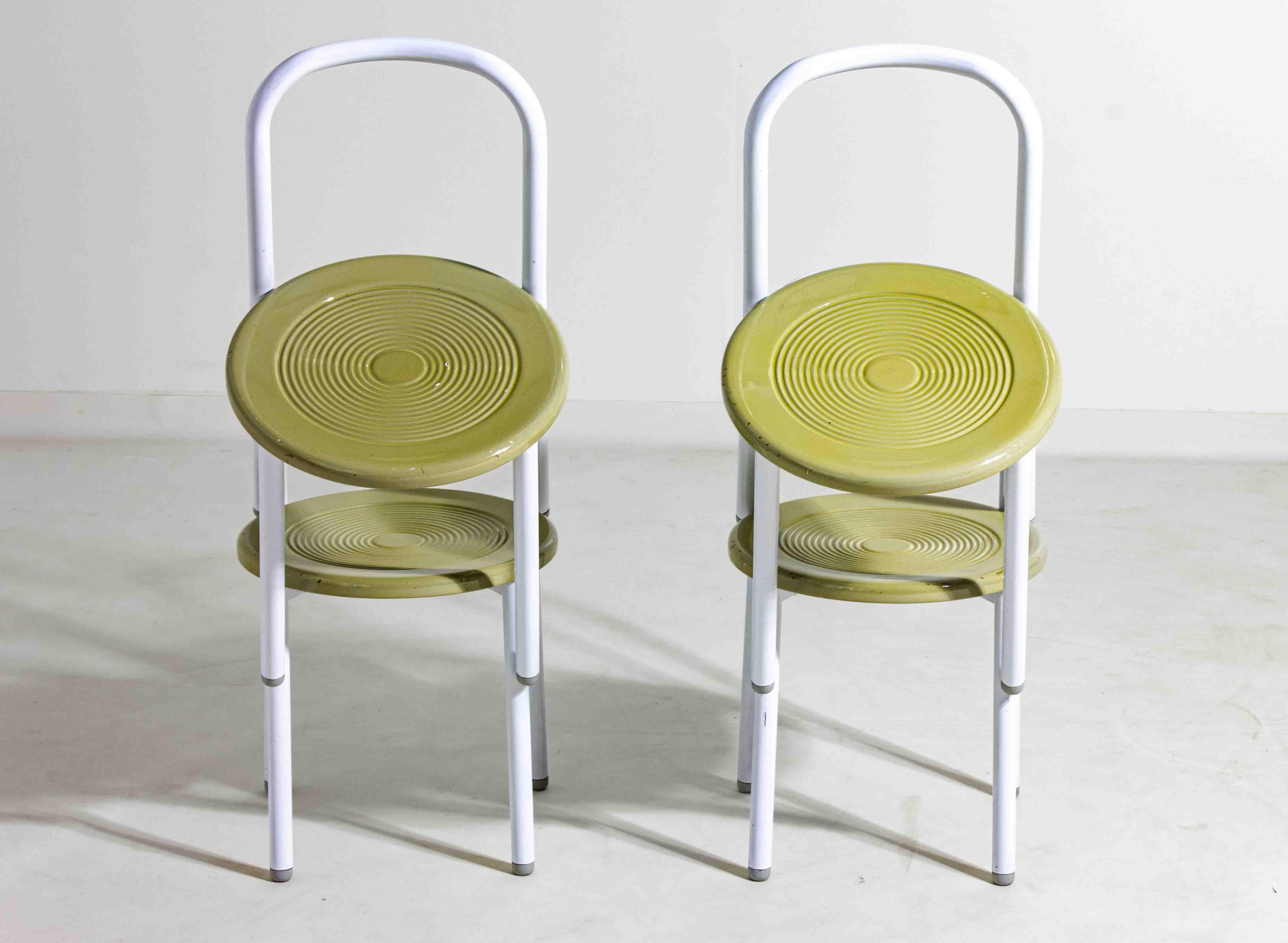 Set of four Italian postmodern metal chairs with sculpted seats, 1980s In Good Condition For Sale In Antwerpen, VAN