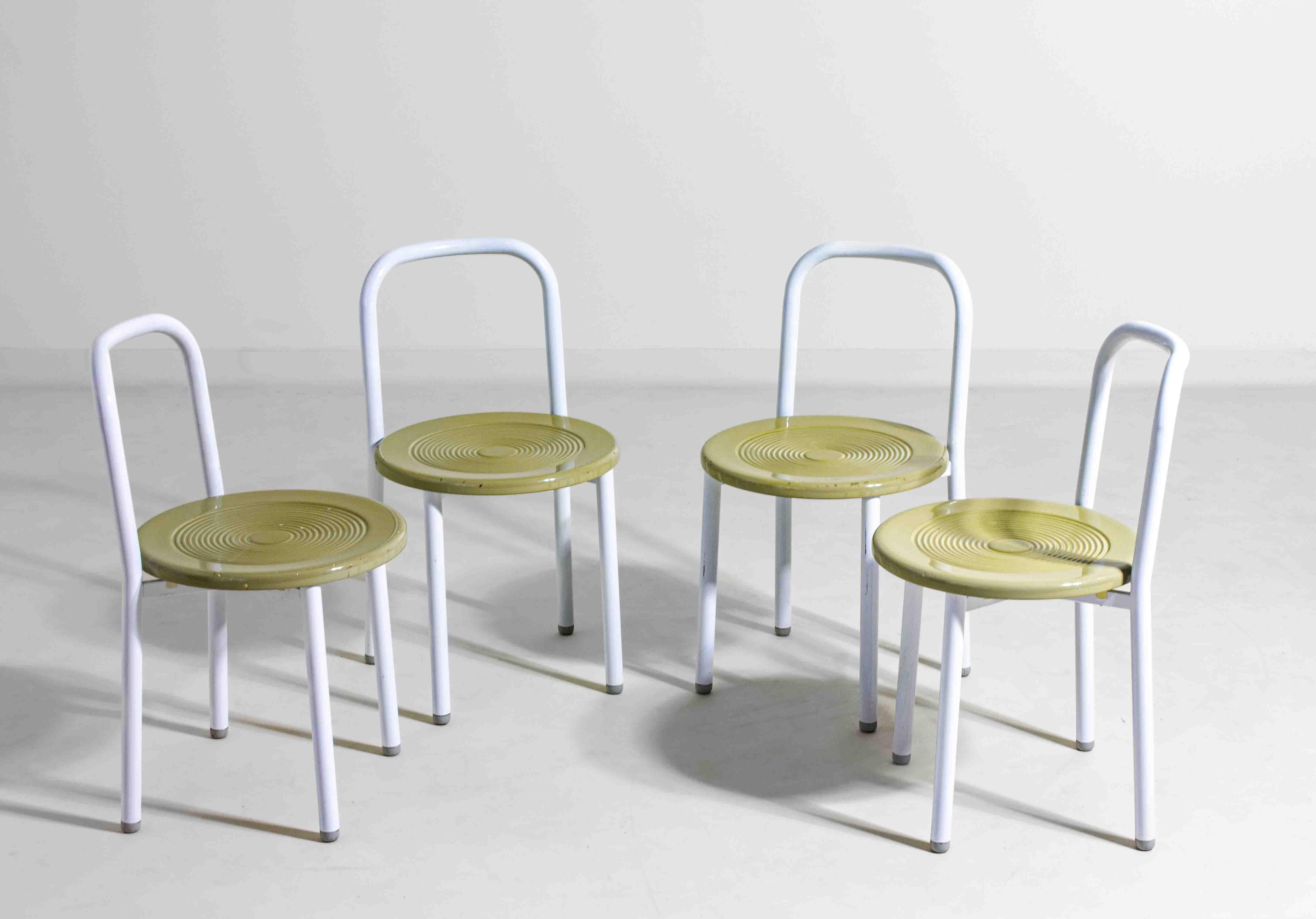 Late 20th Century Set of four Italian postmodern metal chairs with sculpted seats, 1980s For Sale