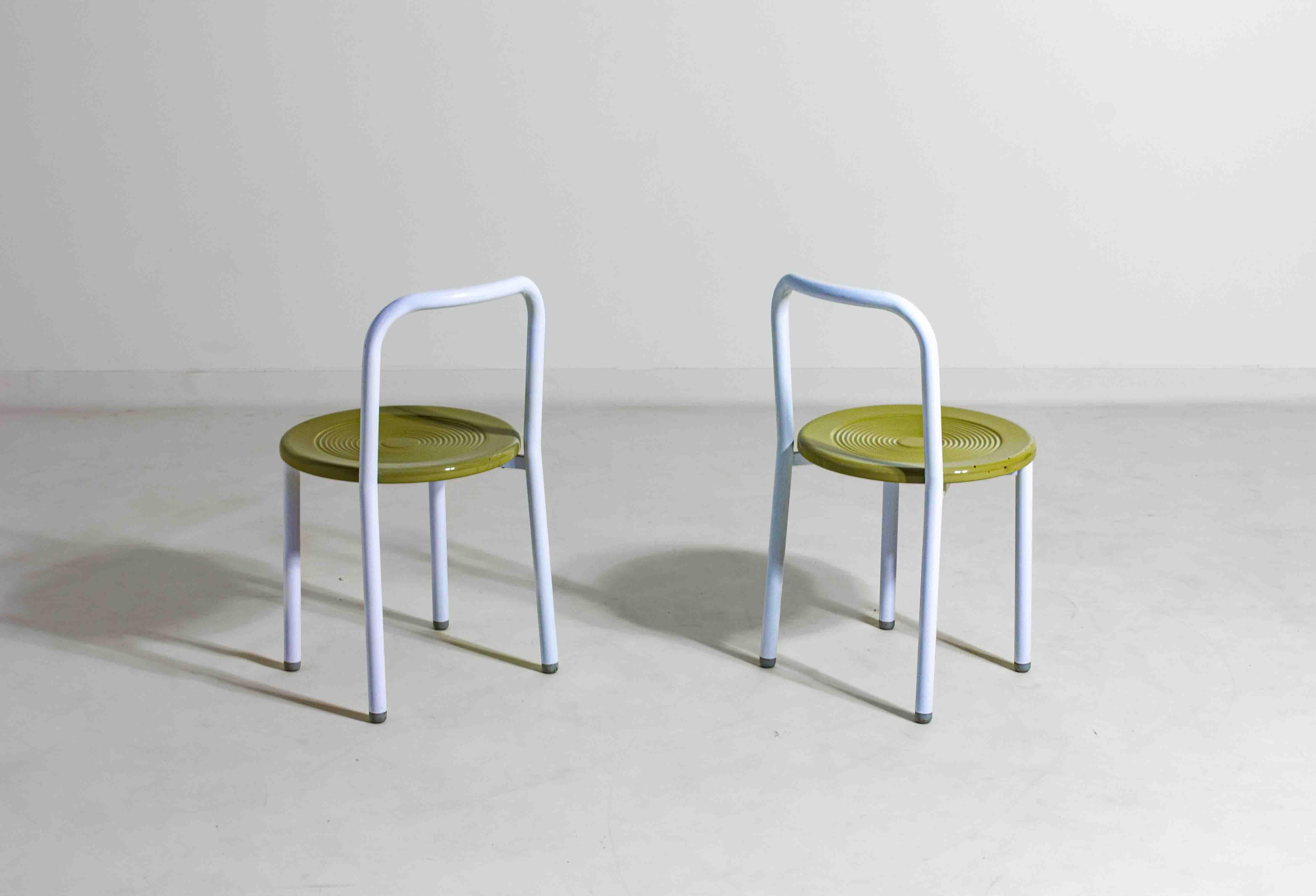 Metal Set of four Italian postmodern metal chairs with sculpted seats, 1980s For Sale
