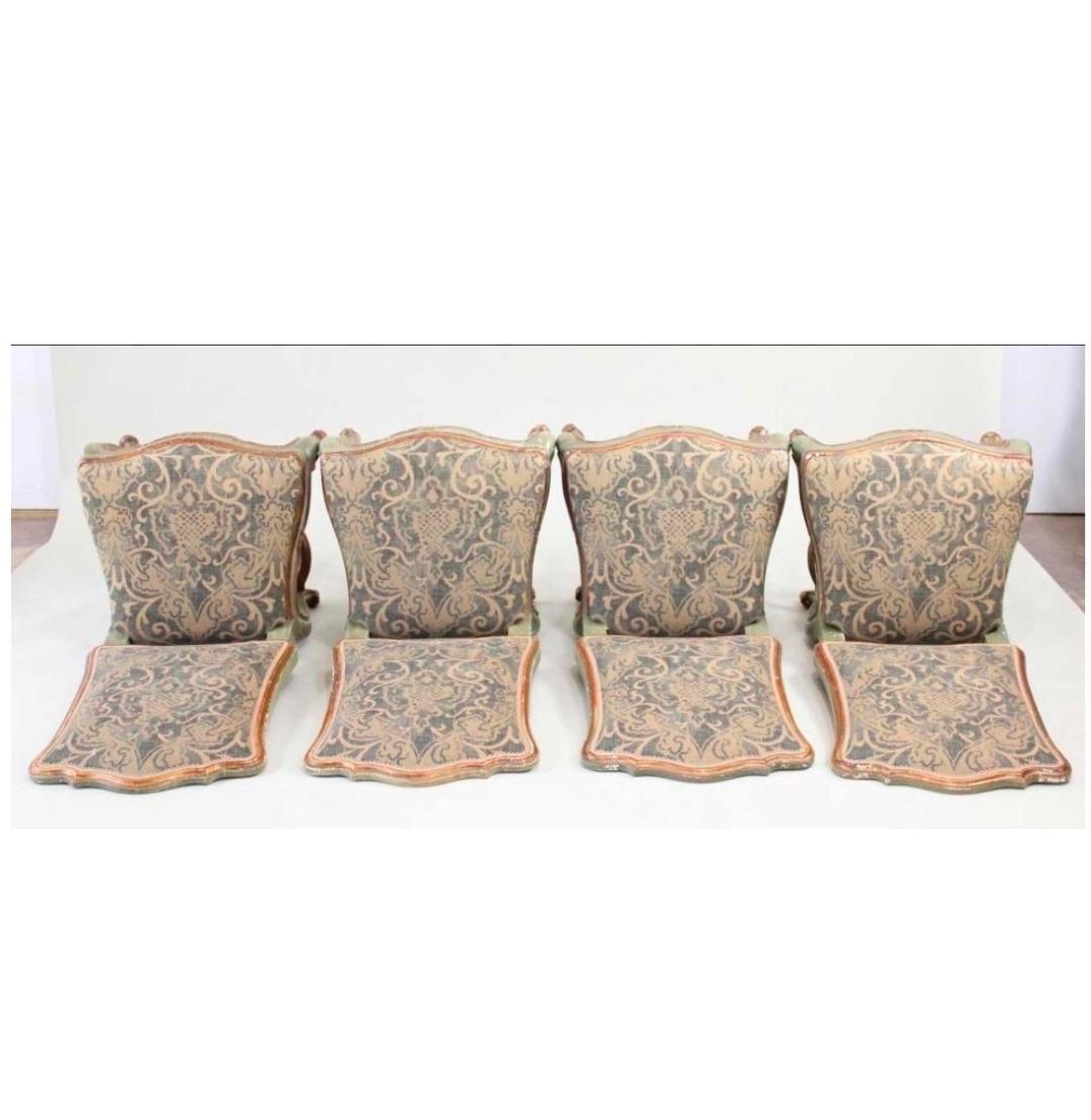 Ensemble de quatre chaises italiennes rococo peintes et dorées Venise en vente 9