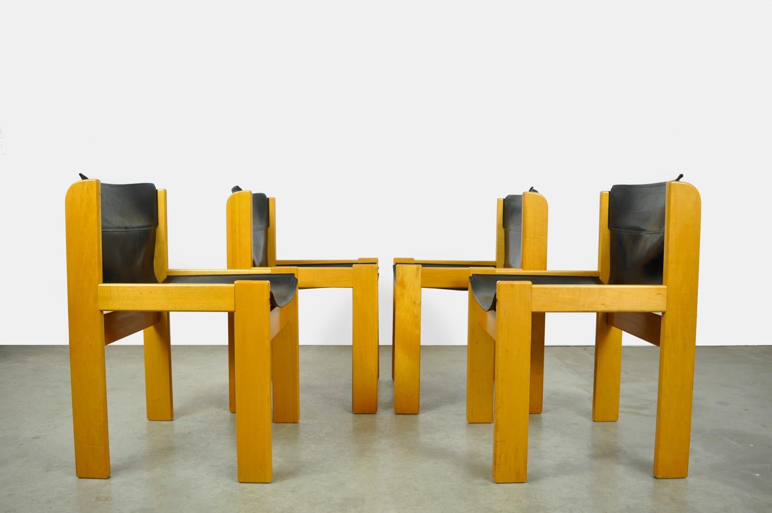 Mid-Century Modern Set of four Italian saddle leather dining chairs by Ibisco, 1970s