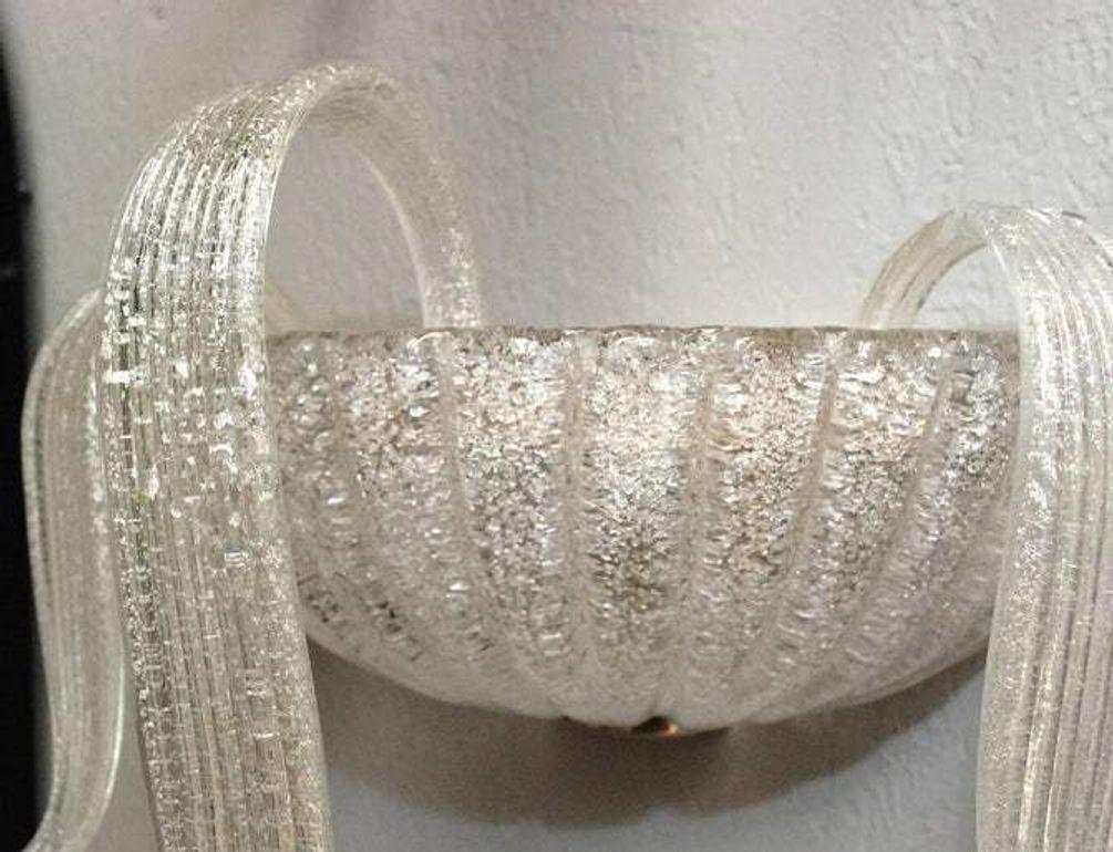 Satz von vier italienischen Wandleuchtern mit klarem Murano-Glas von Barovier e Toso (Mitte des 20. Jahrhunderts) im Angebot