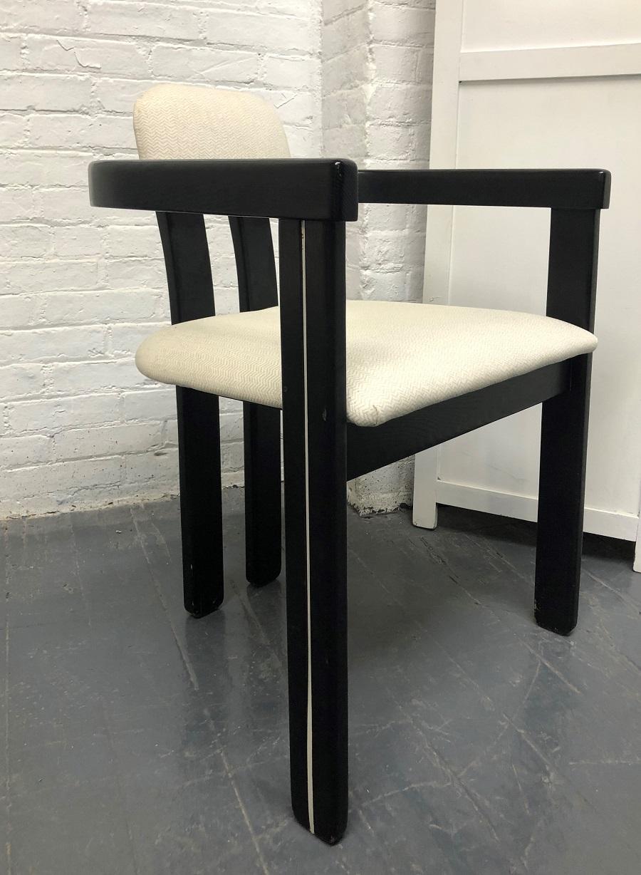 Ensemble de quatre chaises à manger sculpturales italiennes Bon état - En vente à New York, NY