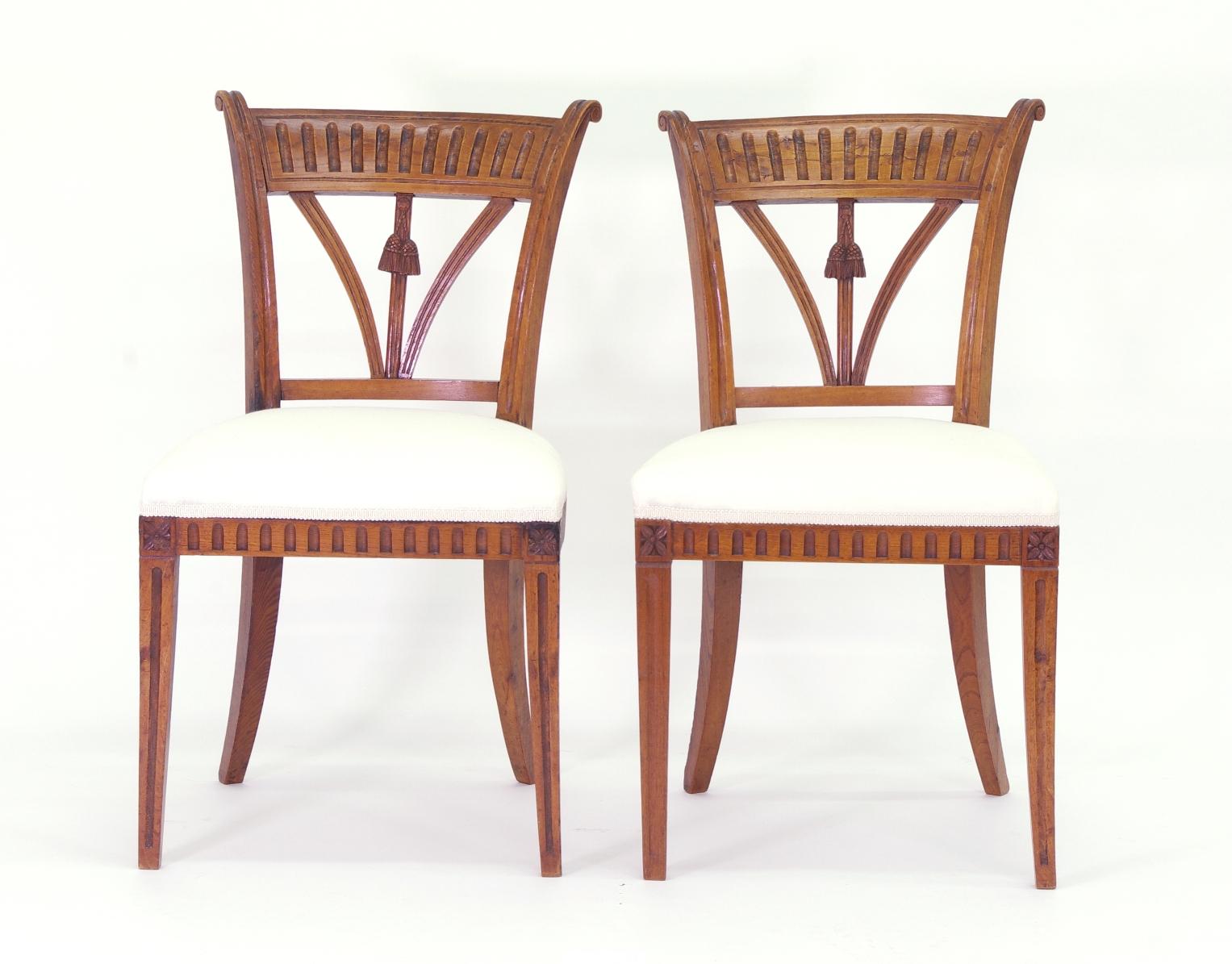 Set of Four Italian Side Chairs, circa 1800 (Italienisch) im Angebot