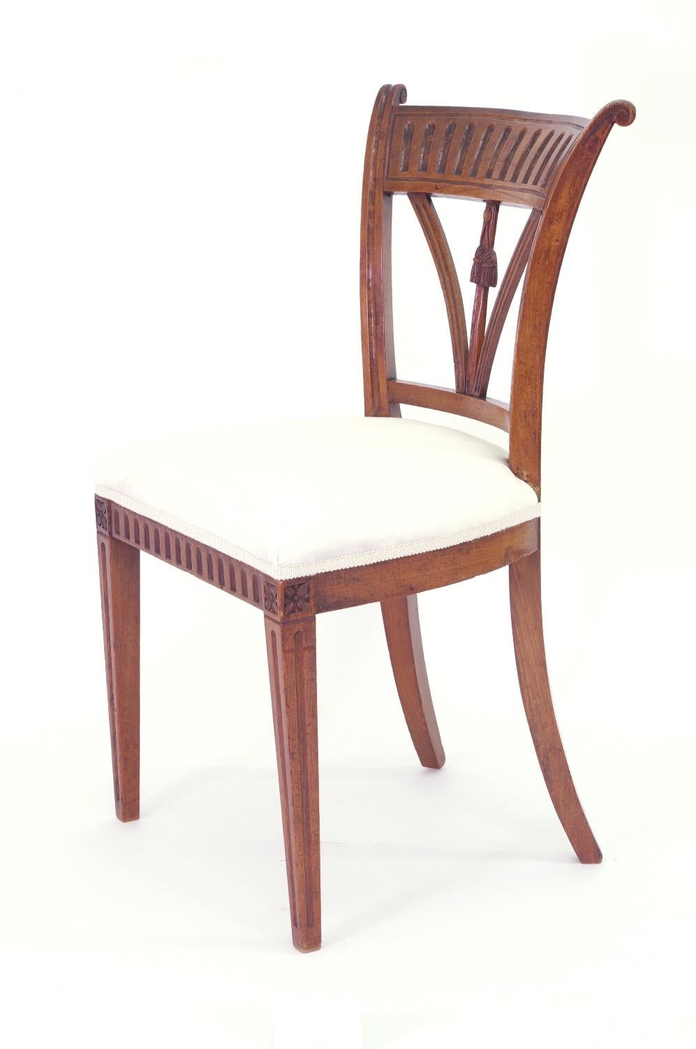 Set of Four Italian Side Chairs, circa 1800 (Holz) im Angebot