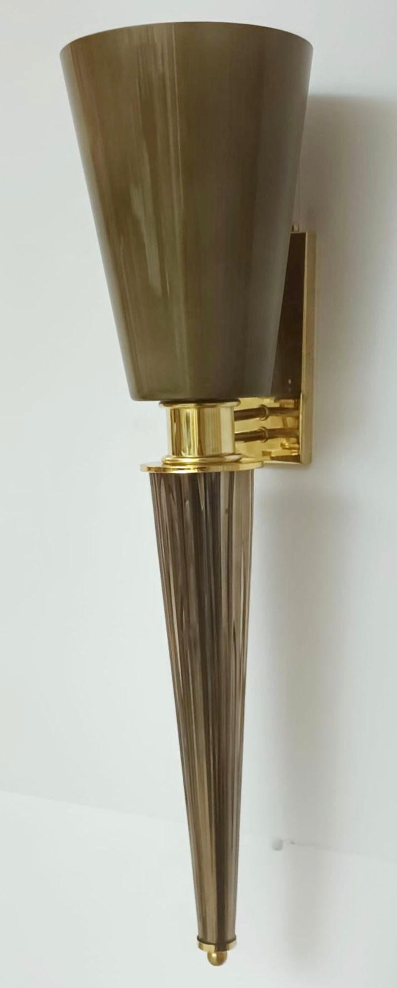 Fine XX secolo Set di quattro lampade torchère in vetro di Murano grigio fumo, anni '70. in vendita