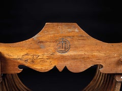 Satz von vier italienischen Savonarola-Sesseln aus Nussbaumholz