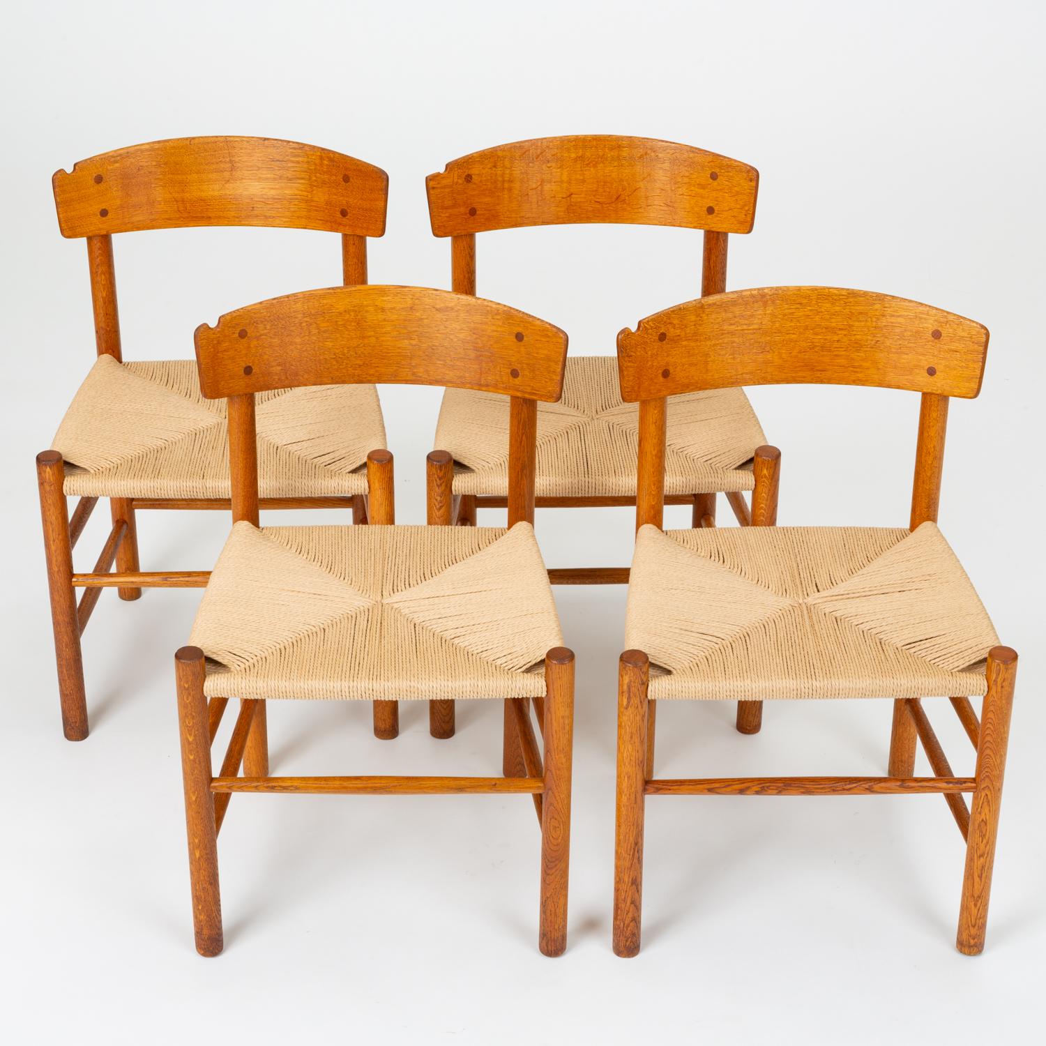 Scandinavian Modern Set of Four J39 Oak Dining Chairs by Børge Mogensen for FDB Møbler