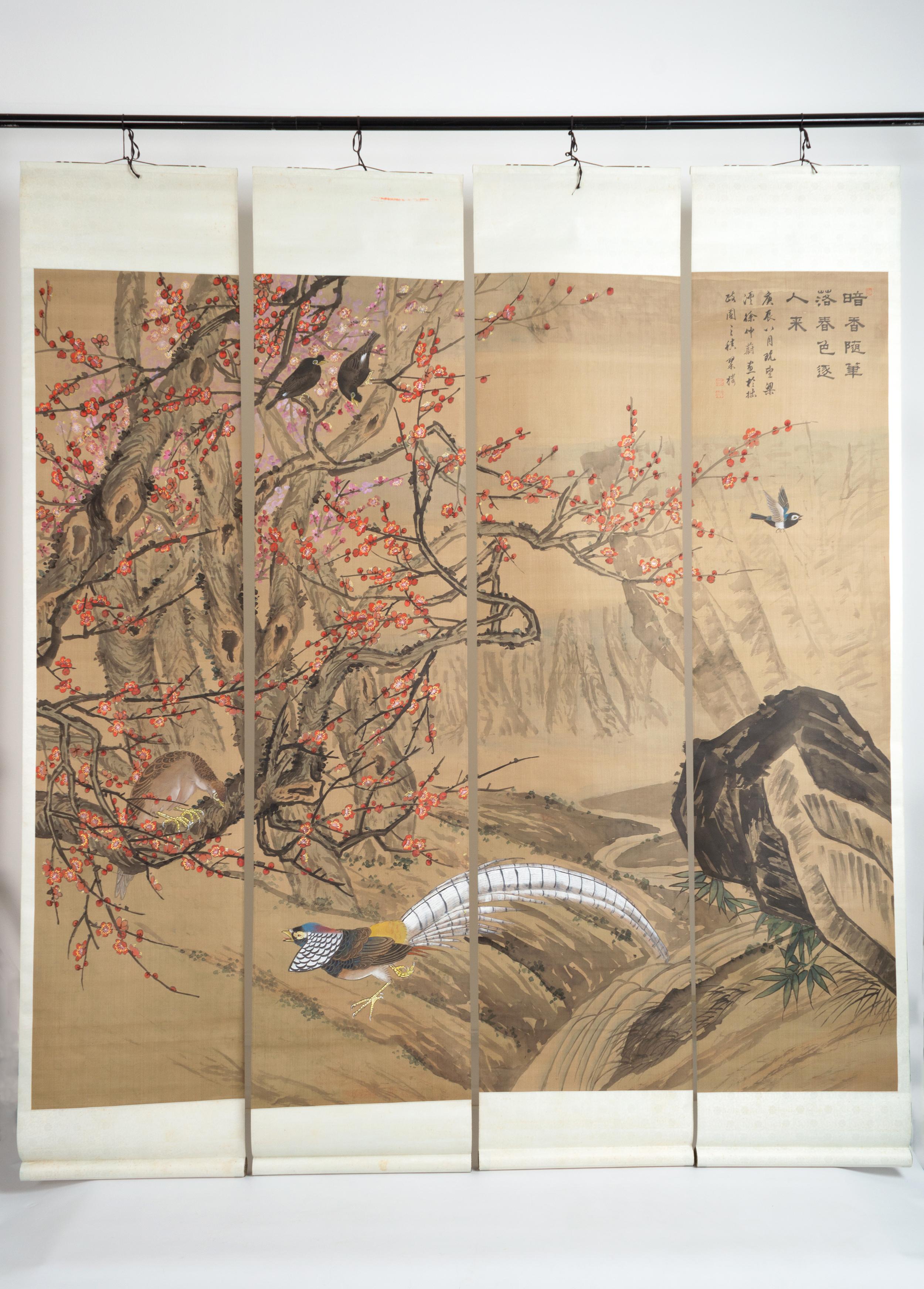 Hand-Painted Set of Four Japanese Silk Hanging Scrolls Screens C.1920 For Sale