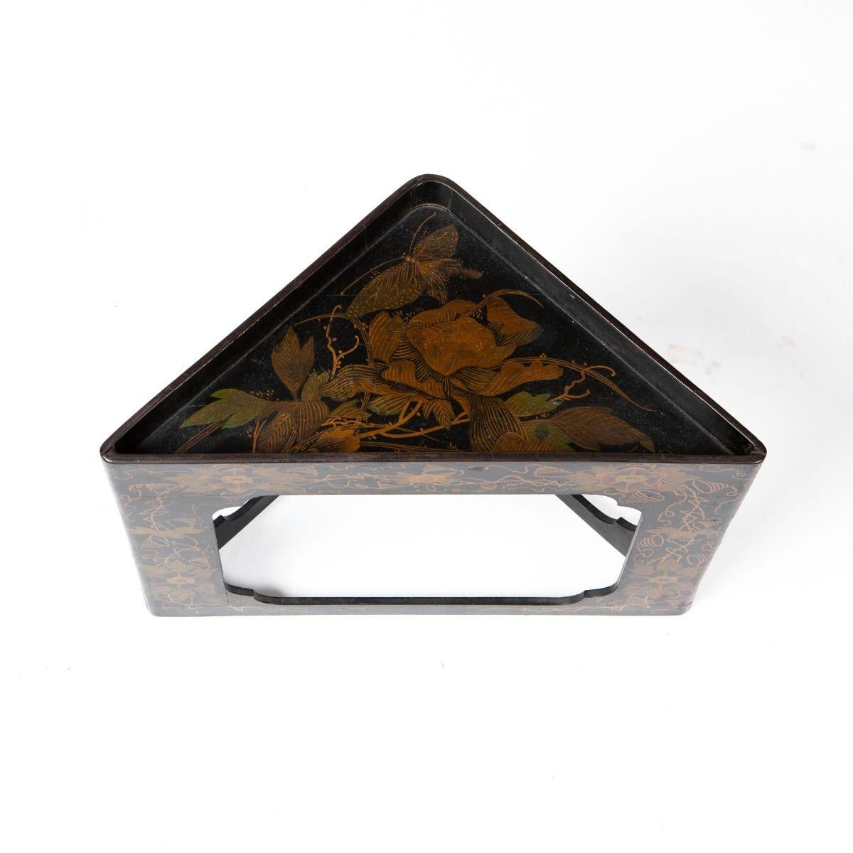 Set of Four Japanese Triangular Nesting Corner Tables, Meiji Period For Sale 6