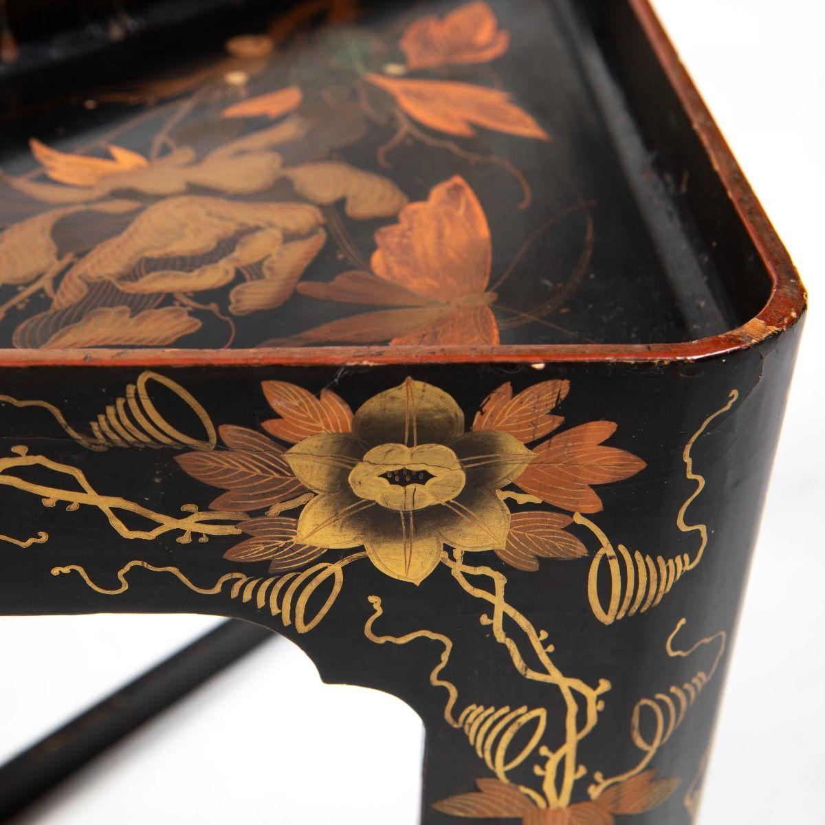 Set of Four Japanese Triangular Nesting Corner Tables, Meiji Period For Sale 12