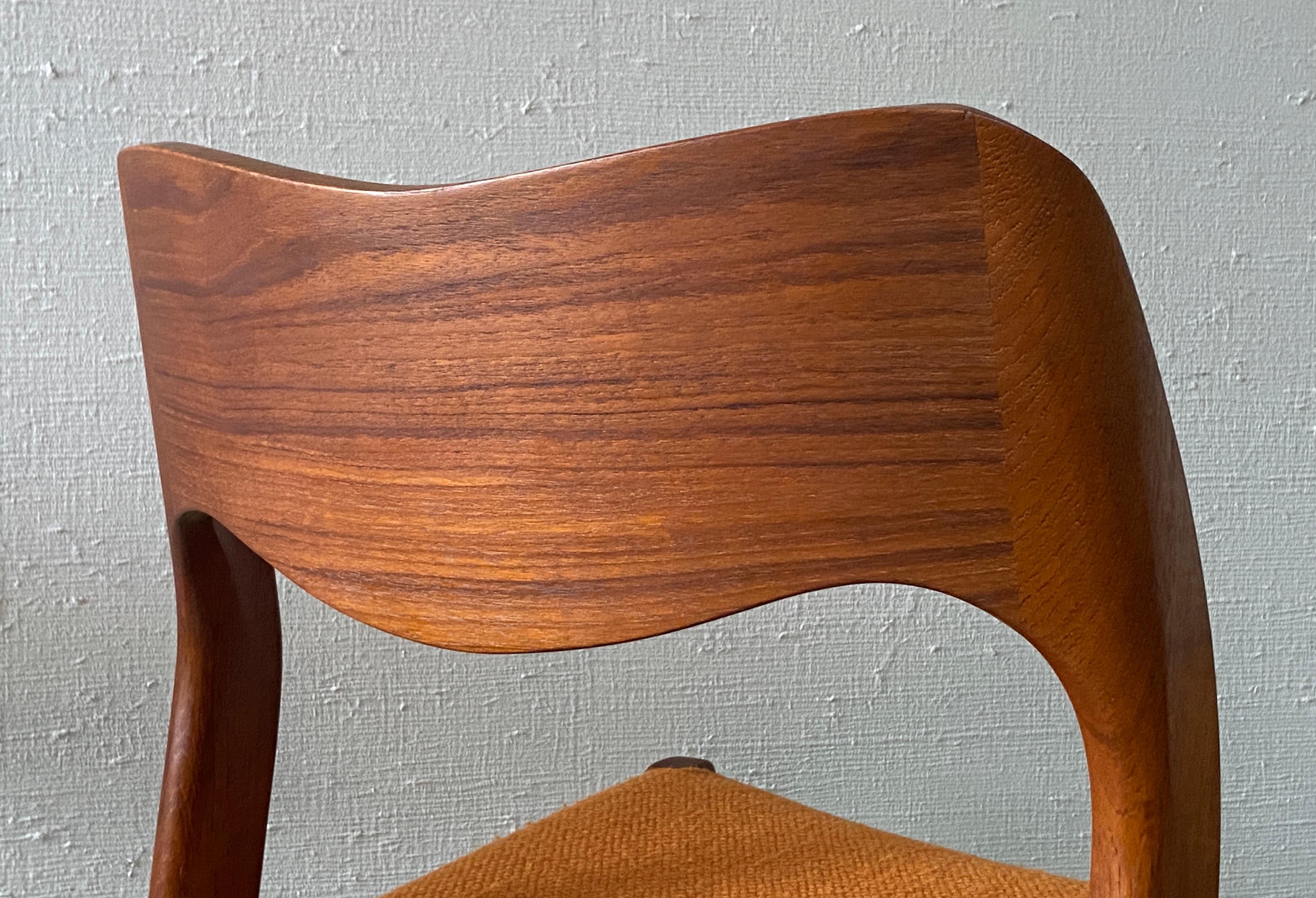 Set di quattro sedie da pranzo Niels Moller modello 71 con imbottitura originale in lana in vendita 5