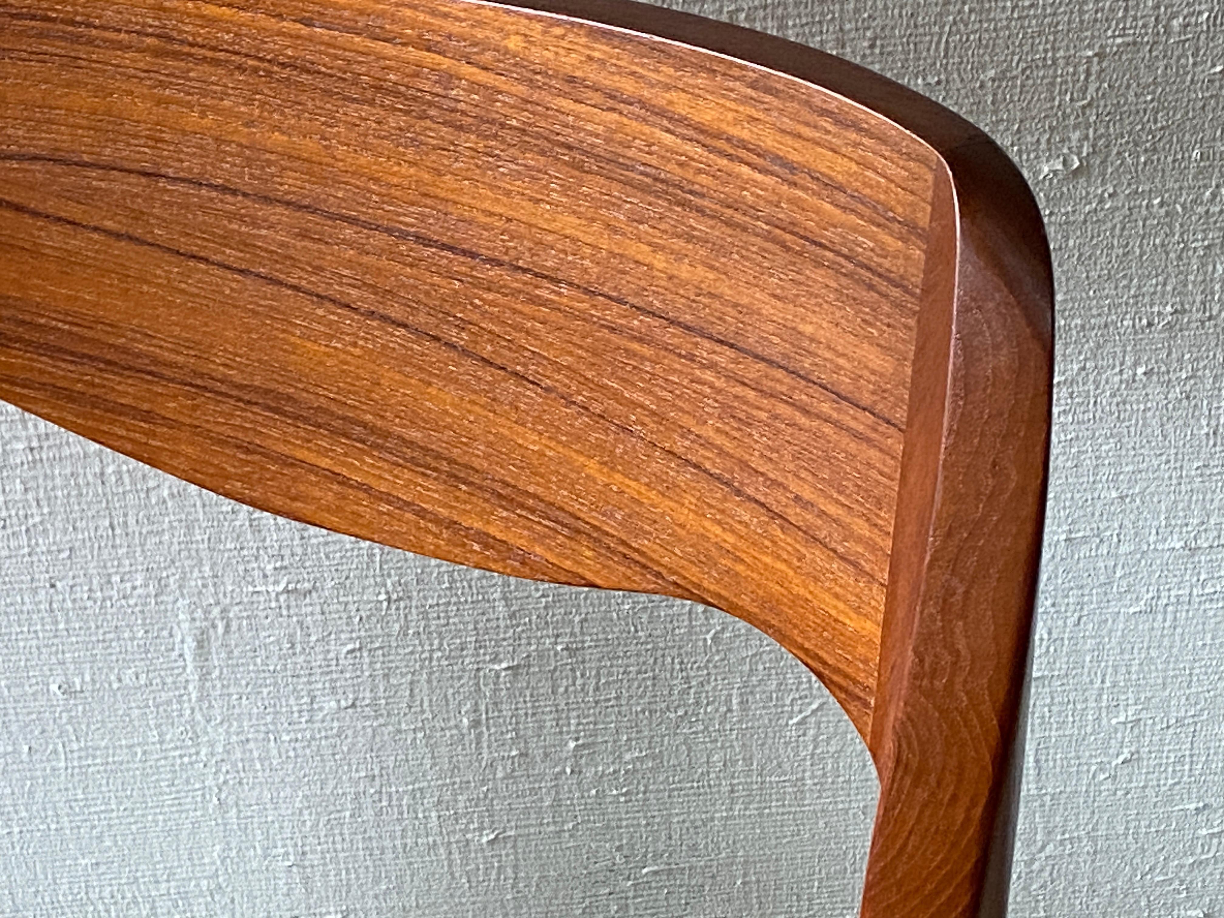 Set di quattro sedie da pranzo Niels Moller modello 71 con imbottitura originale in lana in vendita 6