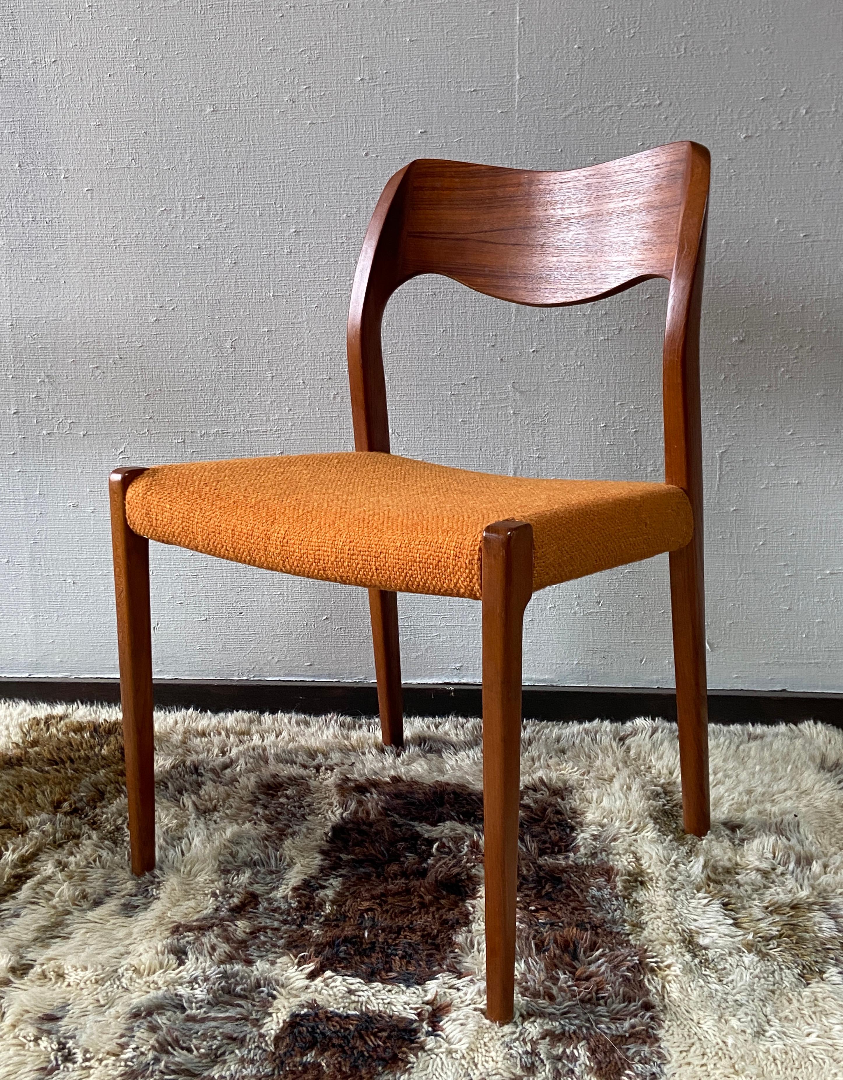 Set di quattro sedie da pranzo Niels Moller modello 71 con imbottitura originale in lana In condizioni buone in vendita a Liberty, NY