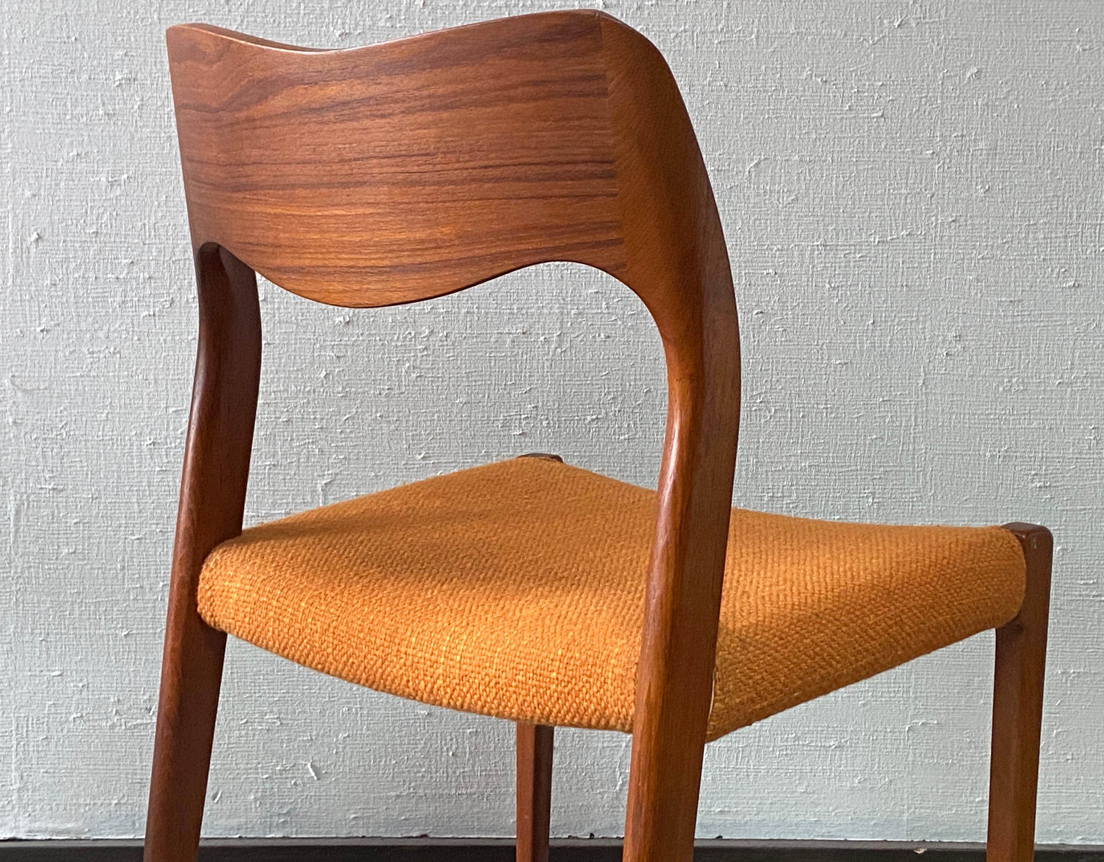 Set di quattro sedie da pranzo Niels Moller modello 71 con imbottitura originale in lana in vendita 2