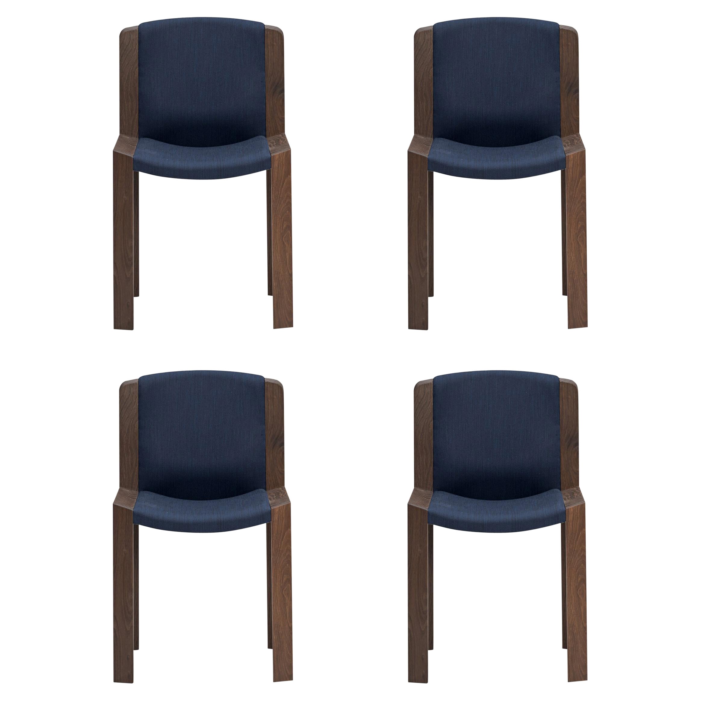 Set di quattro sedie Joe Colombo 'Chair 300' in Wood e tessuto Kvadrat di Karakter