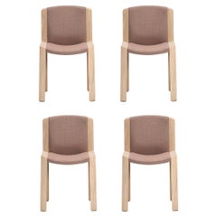 Set di quattro sedie Joe Colombo 'Chair 300' in Wood e tessuto Kvadrat di Karakter