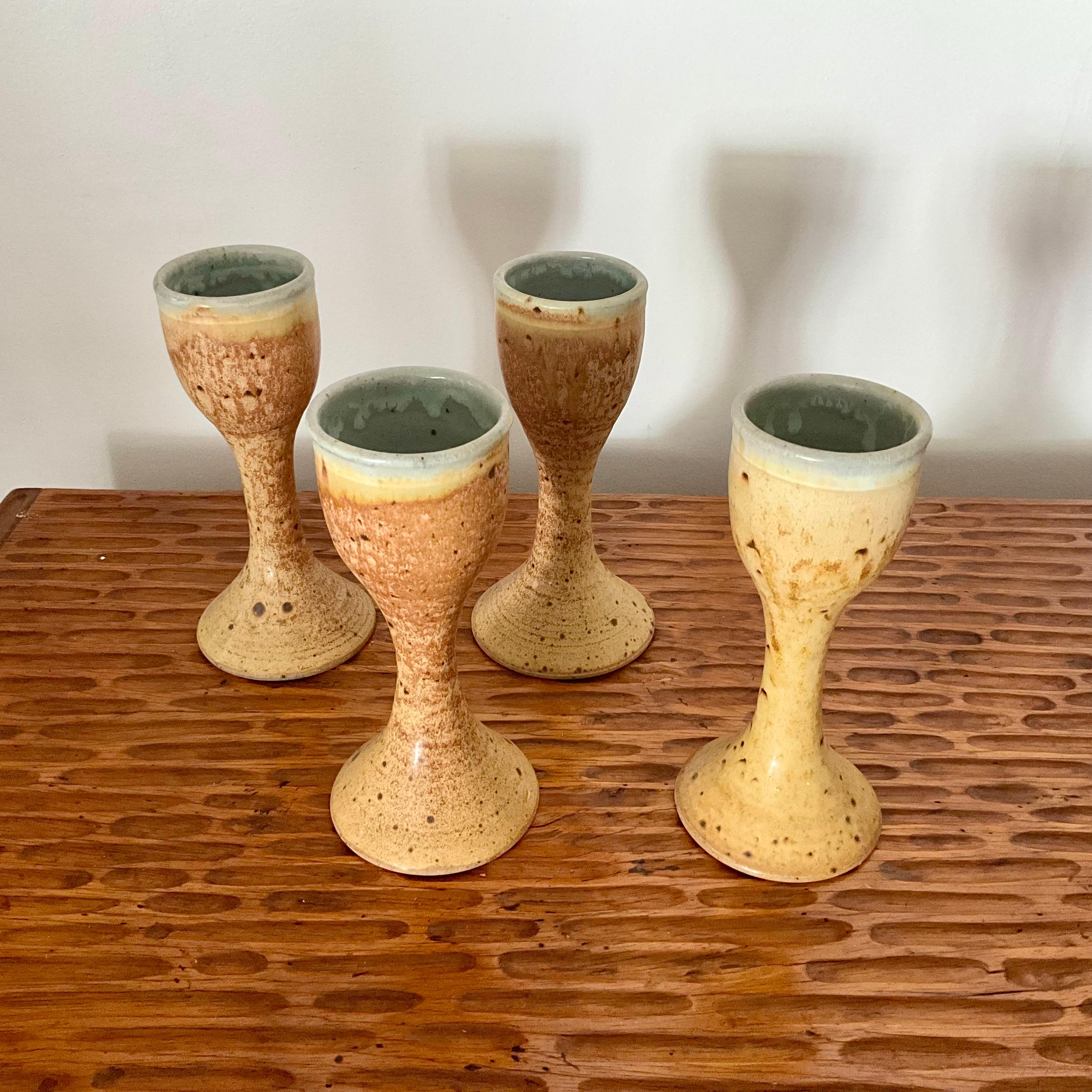 Mid-Century Modern Set of Four Joel Knanishu Signed Studio Pottery Goblets, Hand-Thrown Mid-Centur For Sale